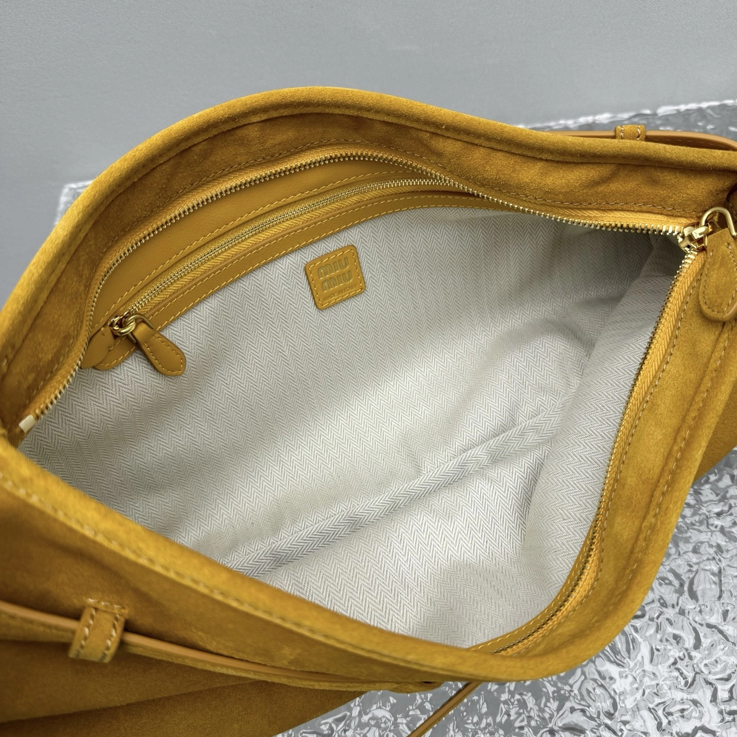 MOMO- 7iu7iu 5BC181_2CSS_F0R55_V_OOO high quality version Aventure 25ss item:E-B664G2020