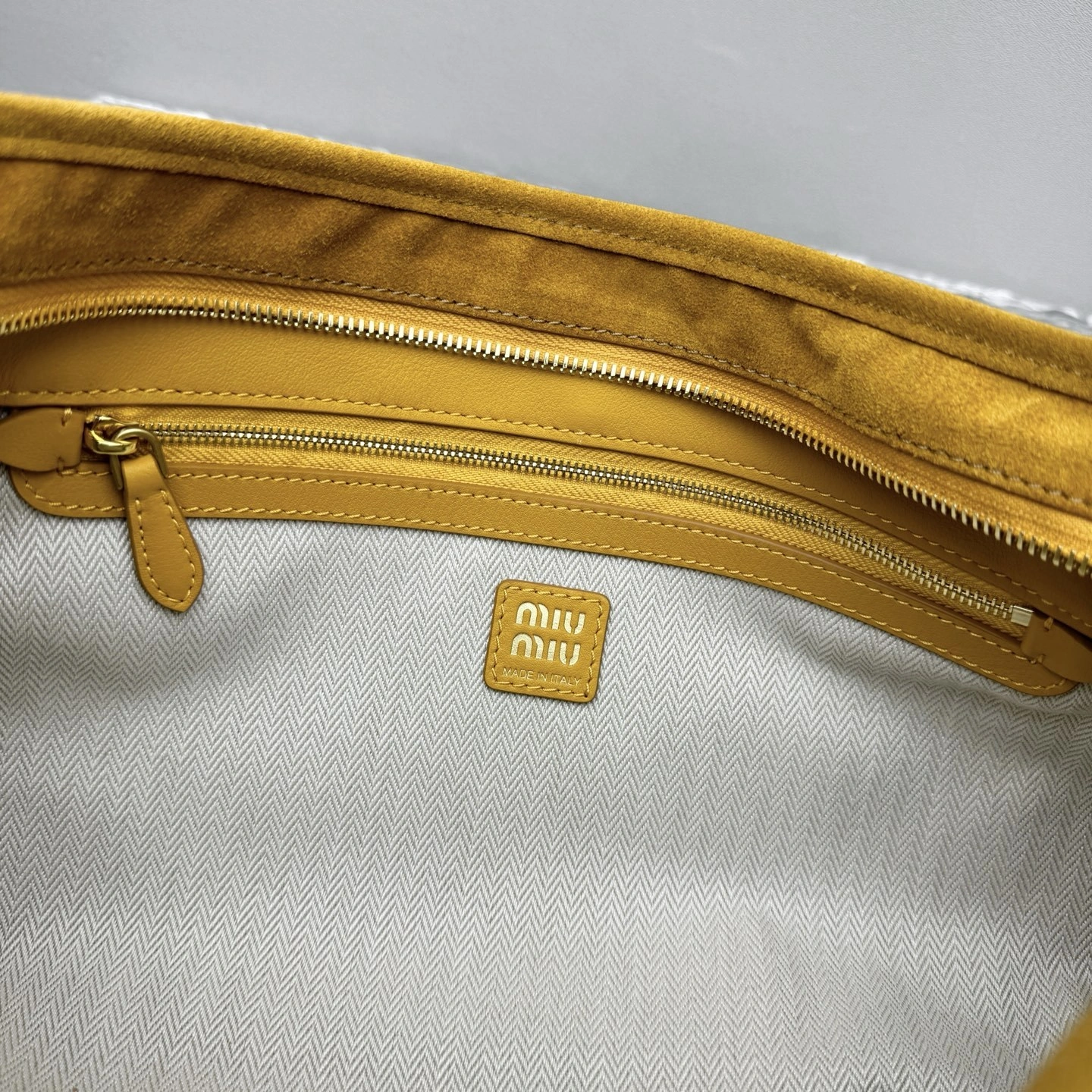 MOMO- 7iu7iu 5BC181_2CSS_F0R55_V_OOO high quality version Aventure 25ss item:E-B664G2020