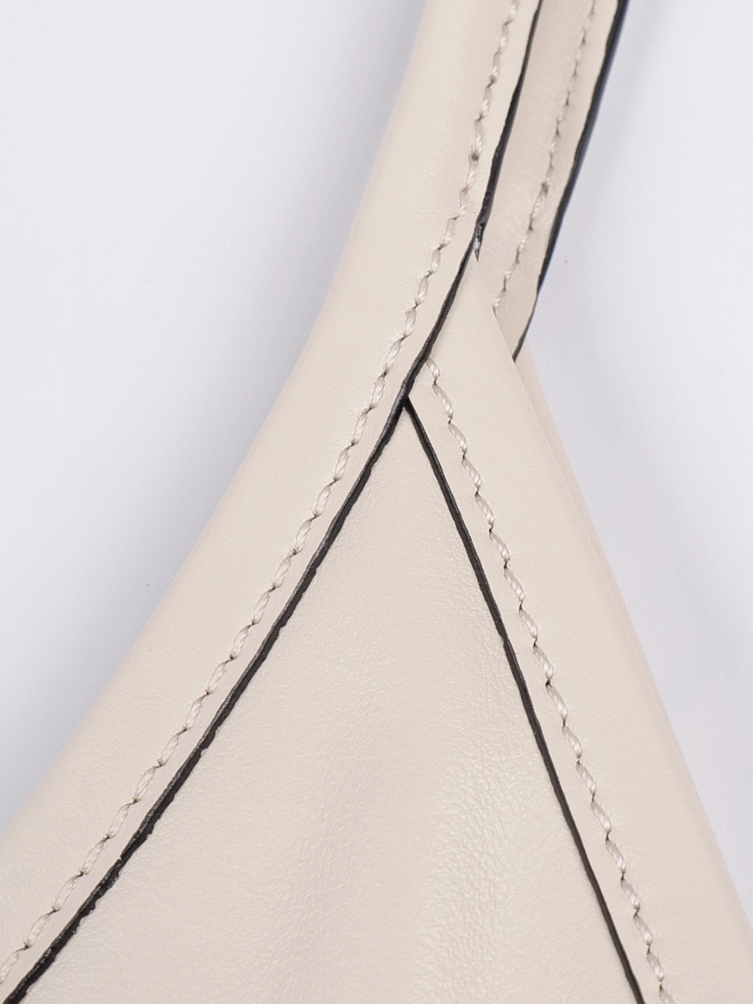 MOMO-- 7iu7iu 5BG231-2DDJ-F0K74-V-MLO high quality version Calfskin Tote item:E-B461A1256