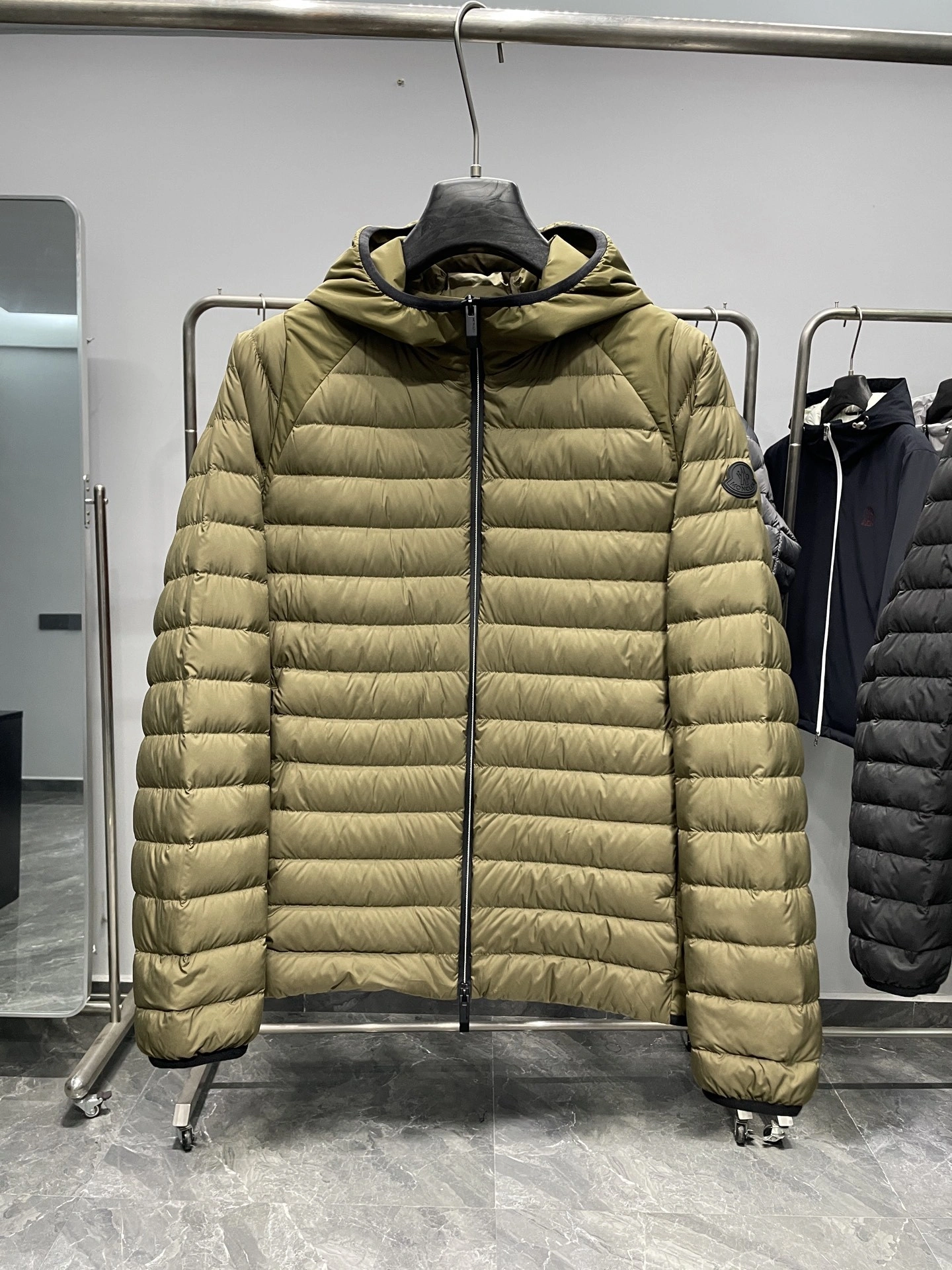 Bald Eagle- 7o9385r Down jacket 90 white duck down nylon 2colour item:E-F360K0305-2