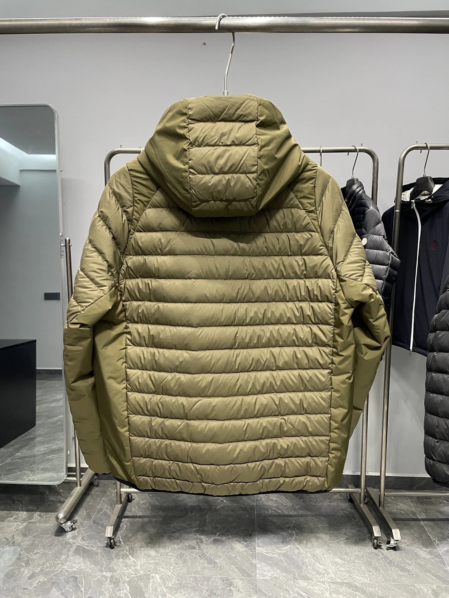 Bald Eagle- 7o9385r Down jacket 90 white duck down nylon 2colour item:E-F360K0305-2