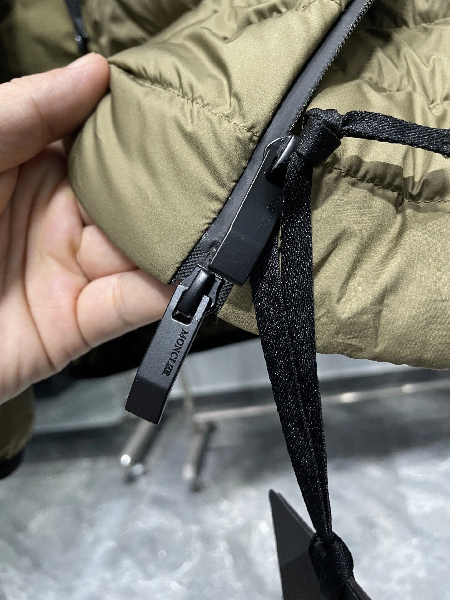 Bald Eagle- 7o9385r Down jacket 90 white duck down nylon 2colour item:E-F360K0305-2