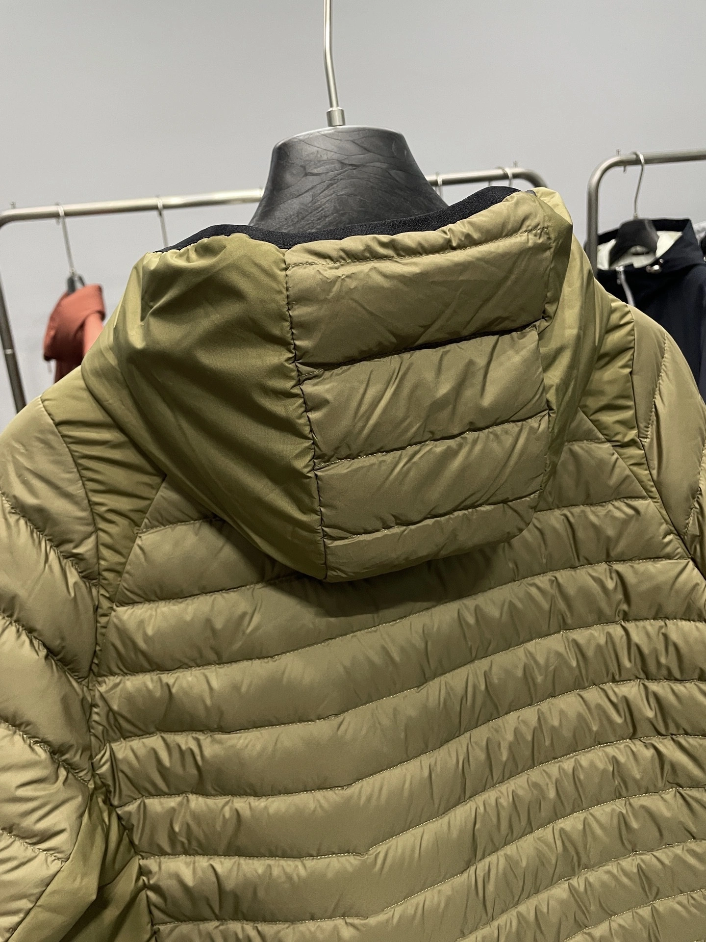 Bald Eagle- 7o9385r Down jacket 90 white duck down nylon 2colour item:E-F360K0305-2