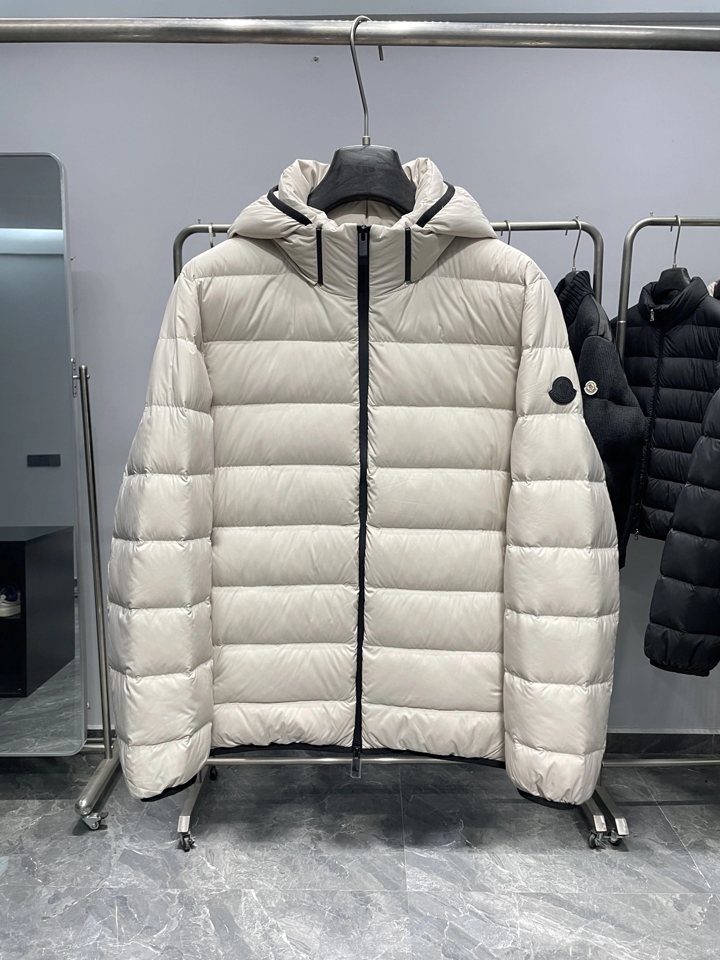 Bald Eagle- 7o9385r Down jacket 90 white duck down nylon 2colour item:E-F360K0306-2