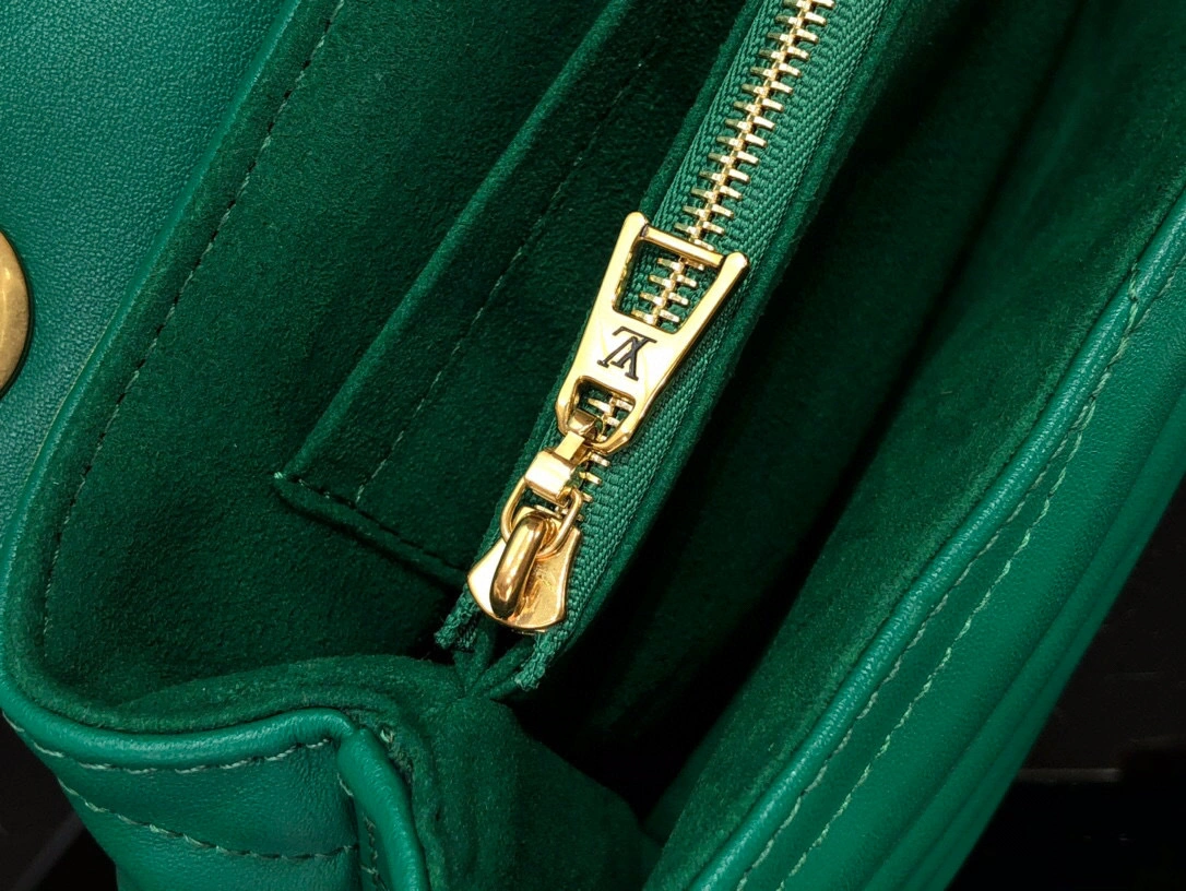 m58664 item:A-B063A0337X