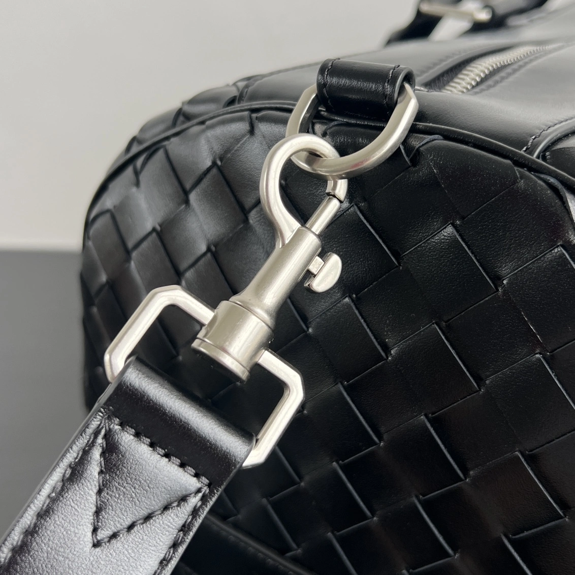 Custombag-- V595t1 650066-V0E51-8803 high quality version intrecciato item:E-B664G1773