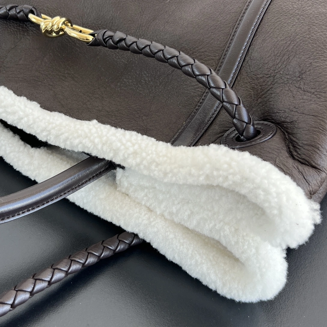 Custombag-- V595t1 806085V2GR32055 counters quality Andiamo sheepskin item:E-B000B2552