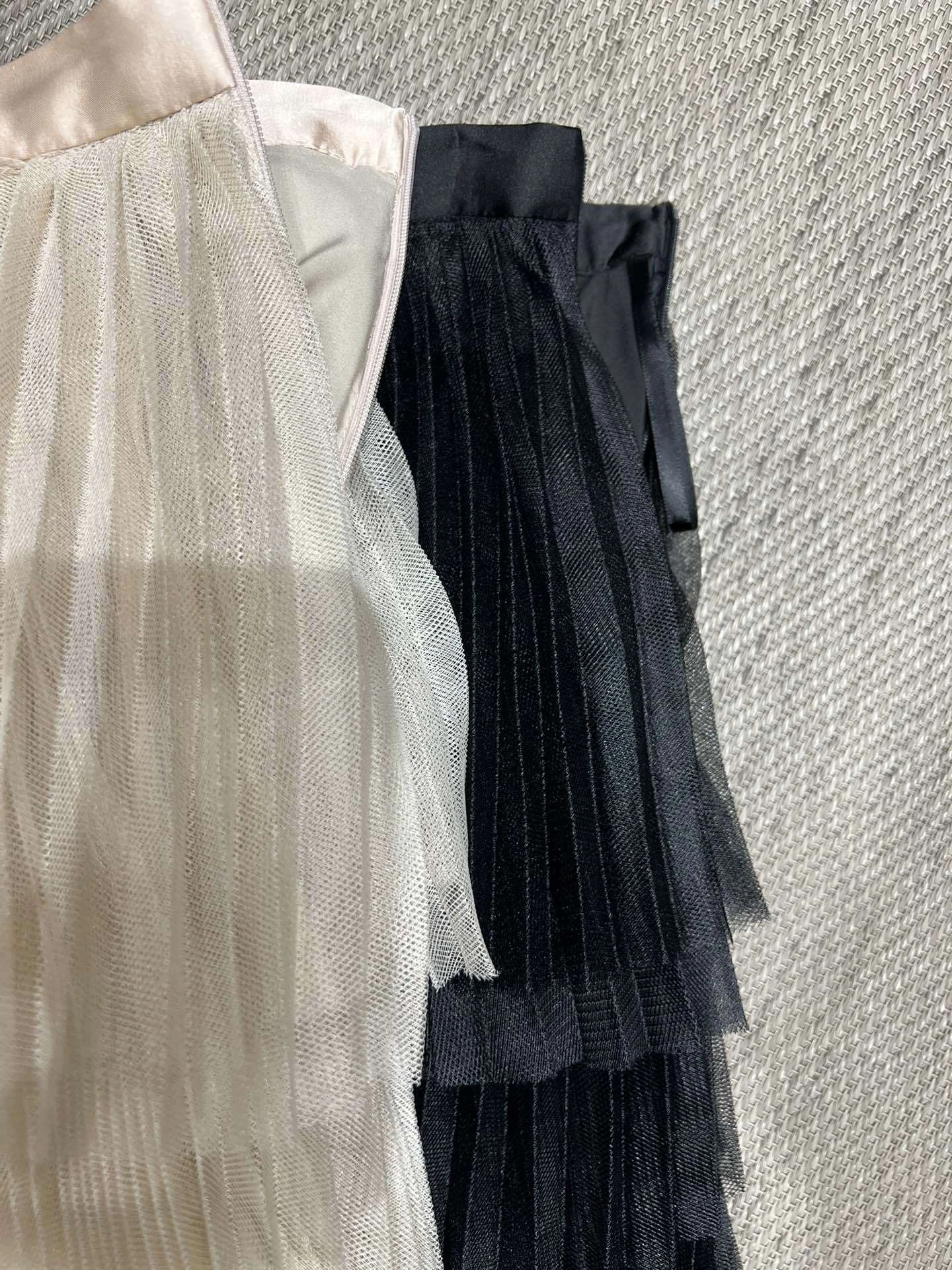 Victoria -- 4ior Multi-Layered Tiered Pleated Tulle Skirt 2colour item:E-F140L1918-2H