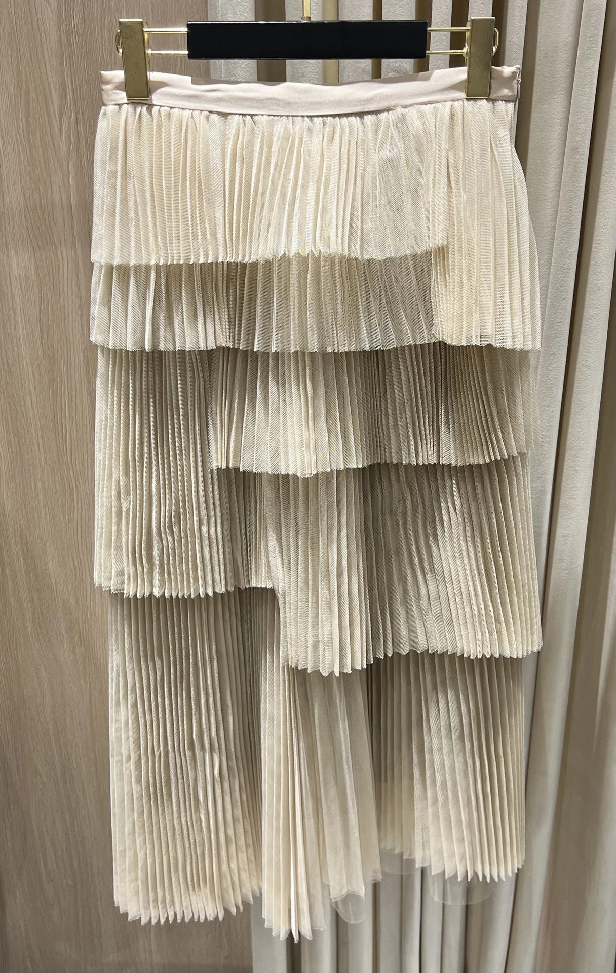 Victoria -- 4ior Multi-Layered Tiered Pleated Tulle Skirt 2colour item:E-F140L1918-2H