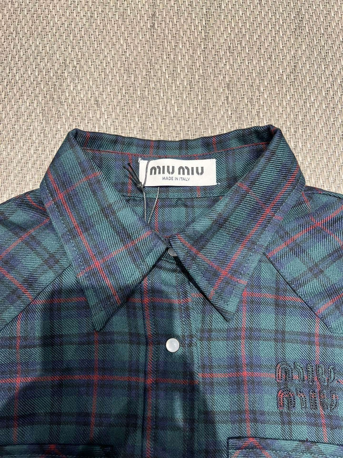 Victoria -- 7iu7iu Checked Embroidered Shirt + Checked Trousers suit item:E-F140L1923H