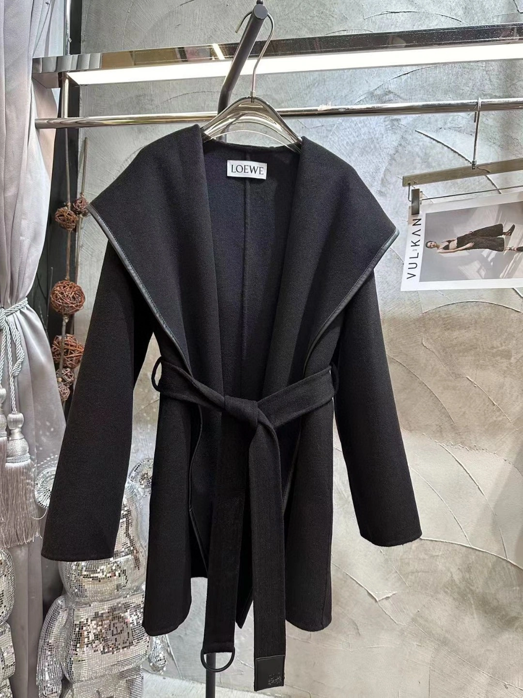 Victoria-- 8o5w5 Double-faced cashmere 10% cashmere, 90% wool 2colour item:D-F245K1316-2