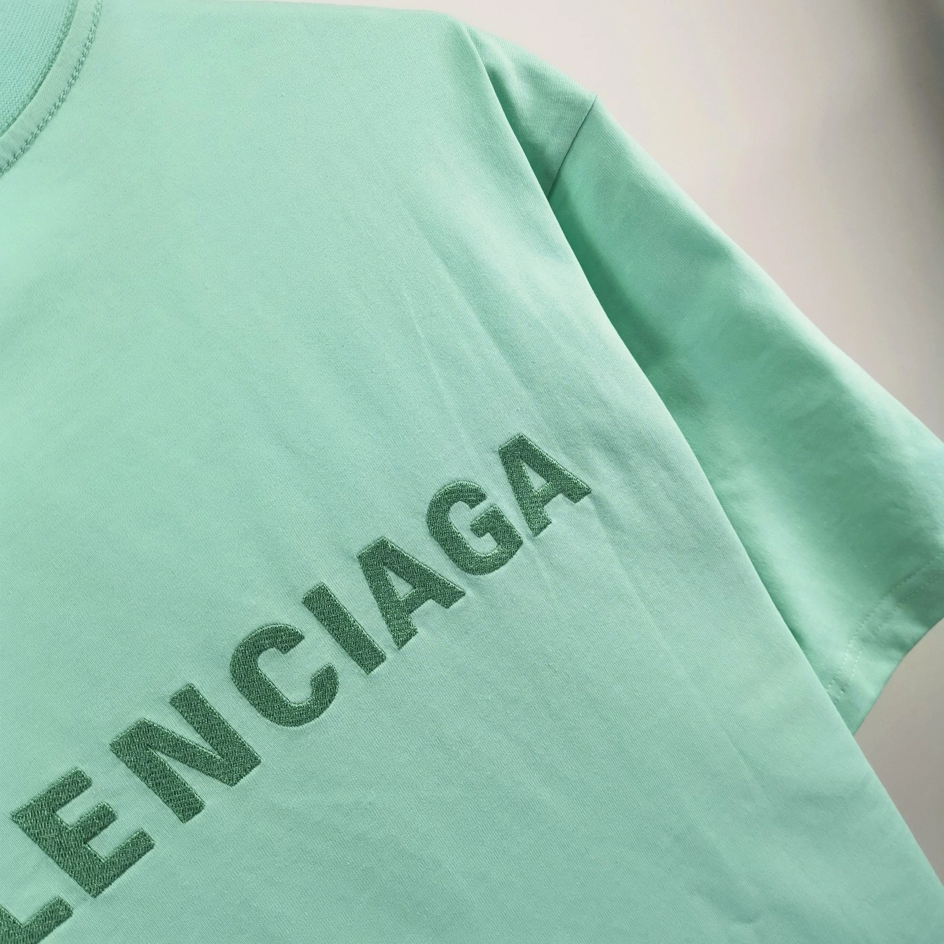 oversized item:C-F477D1023