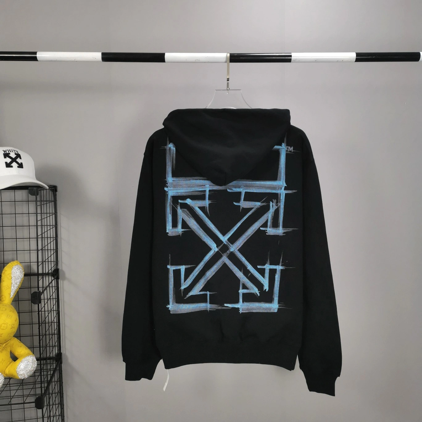 oversized item:C-F477D1057