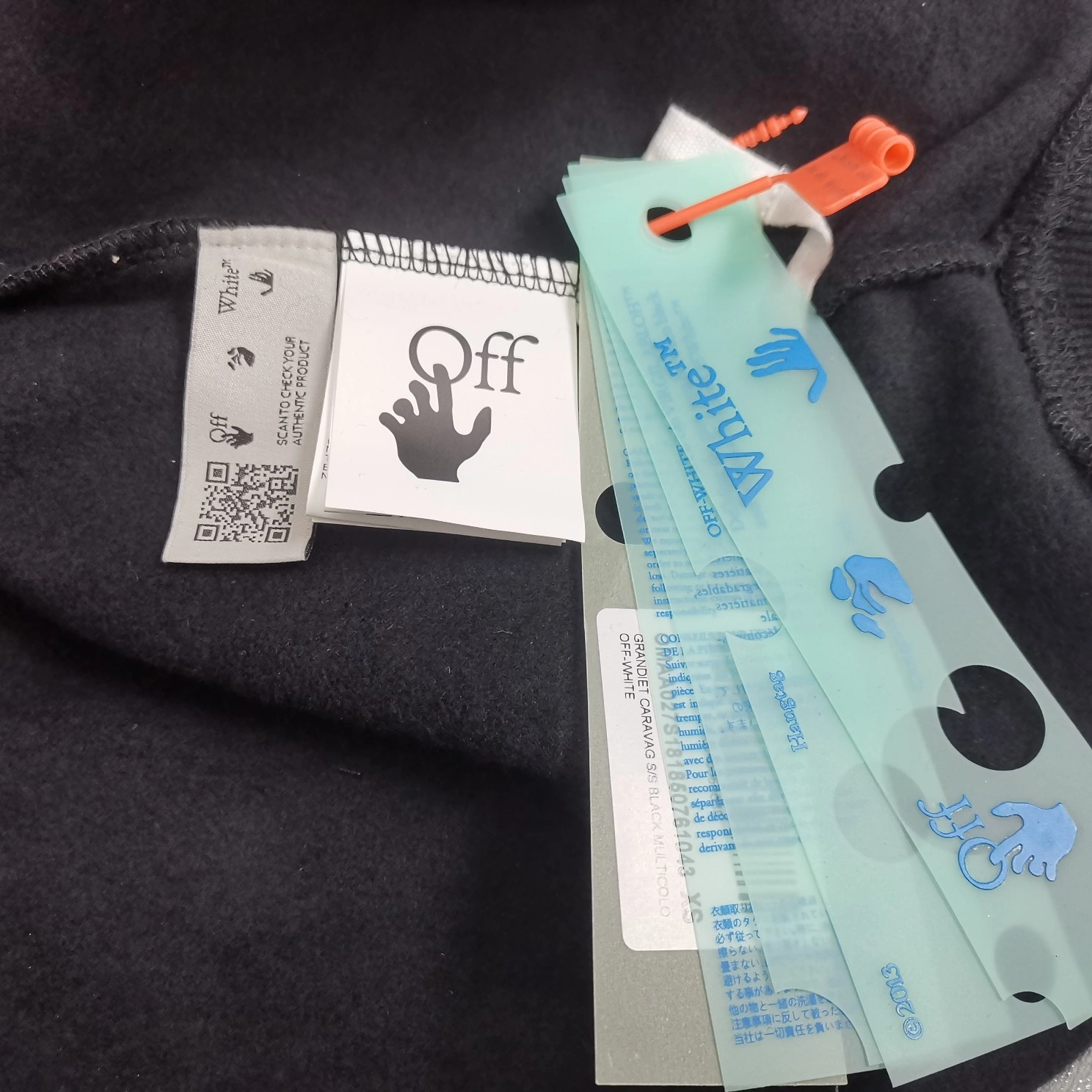 &oversized item:C-F477D1061