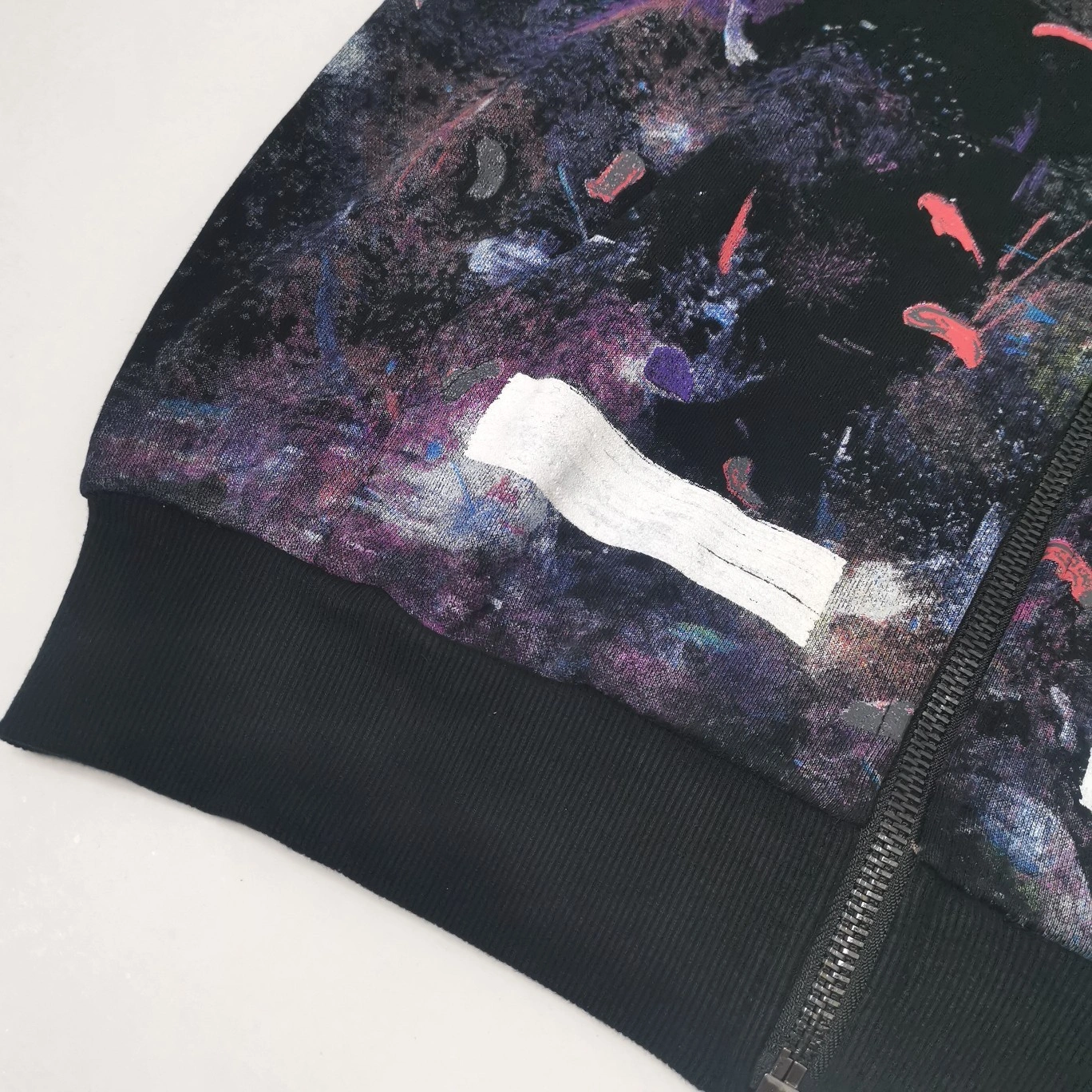 oversized item:C-F477D1074