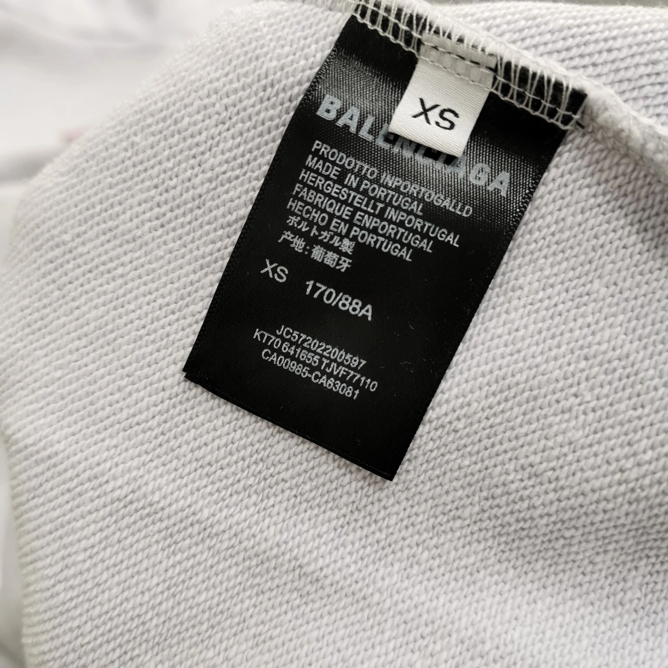 oversized item:C-F477D1217