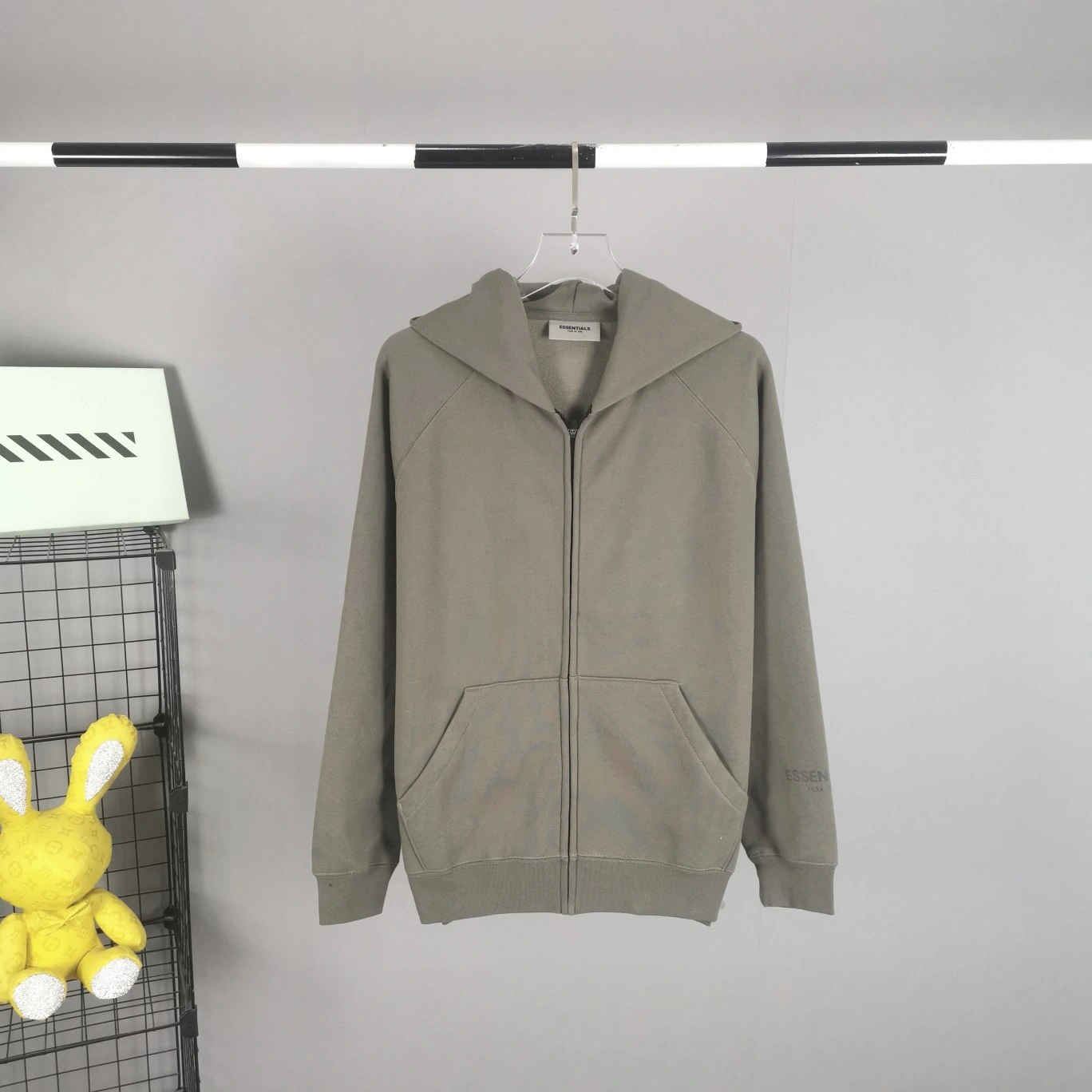 &oversized item:C-F477D1301