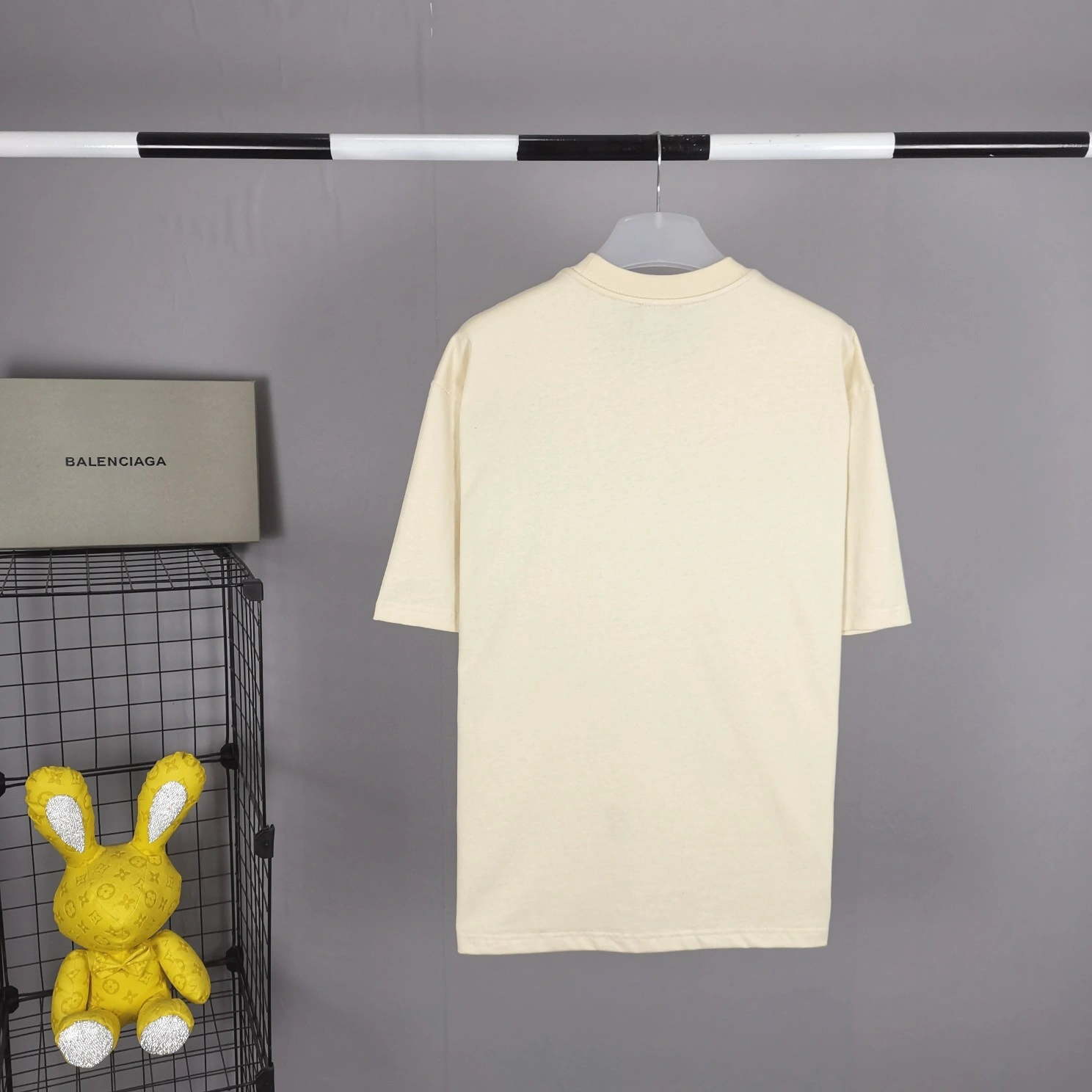 oversized item:C-F477D1404