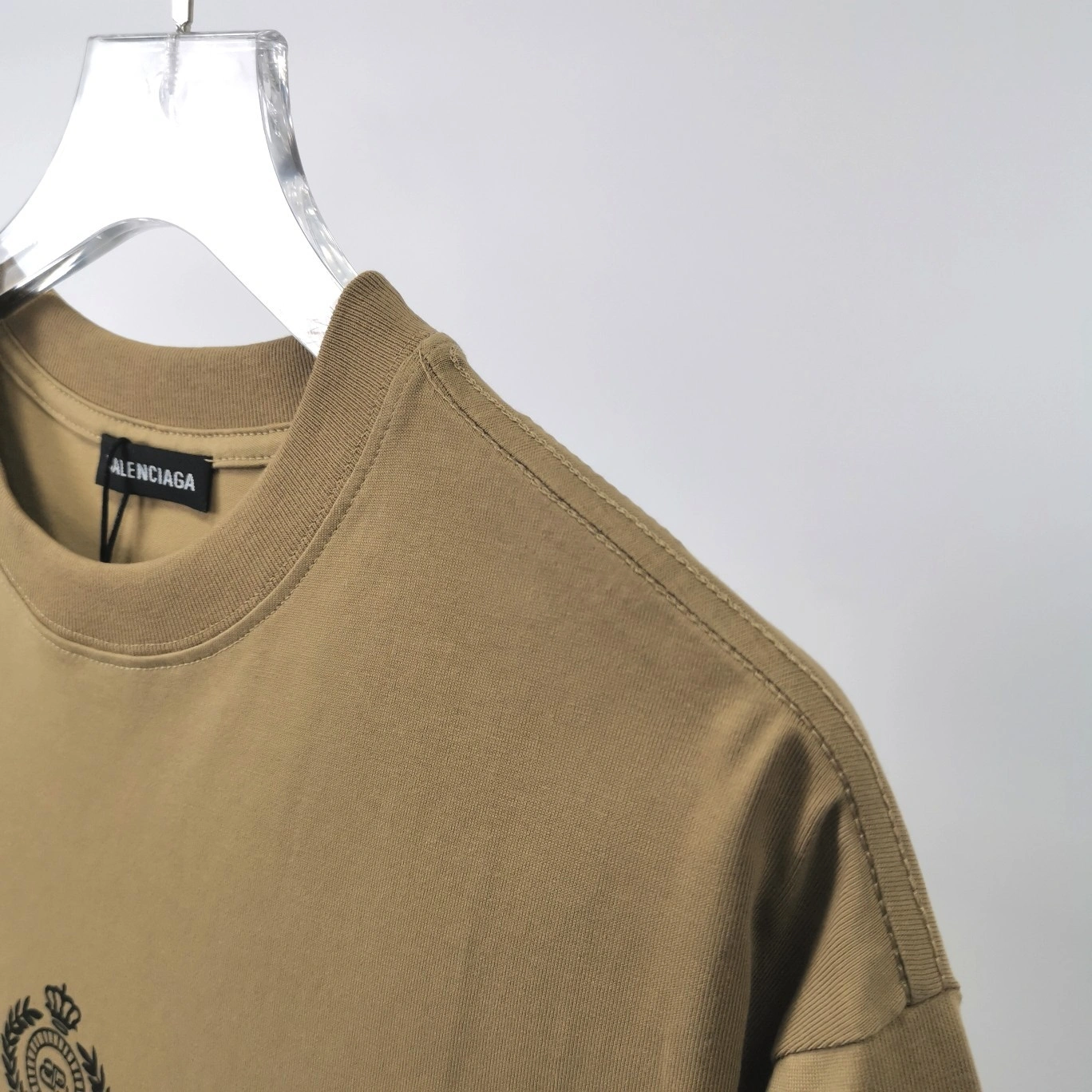 oversized item:C-F477D1815