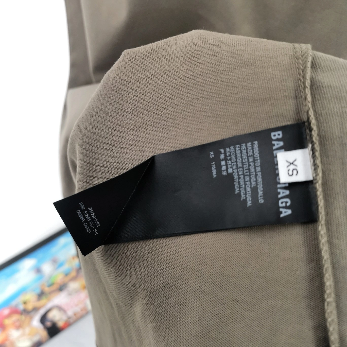 oversized item:C-F477D2019