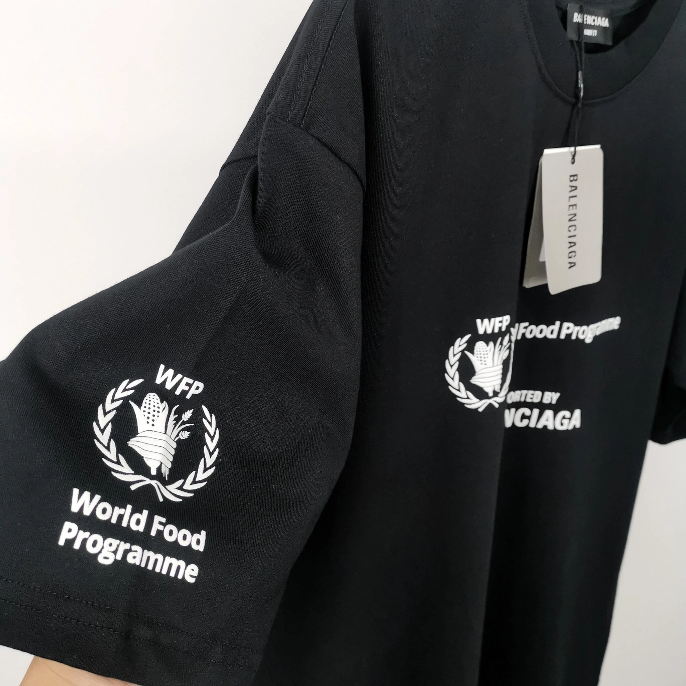 oversized item:C-F477D2022