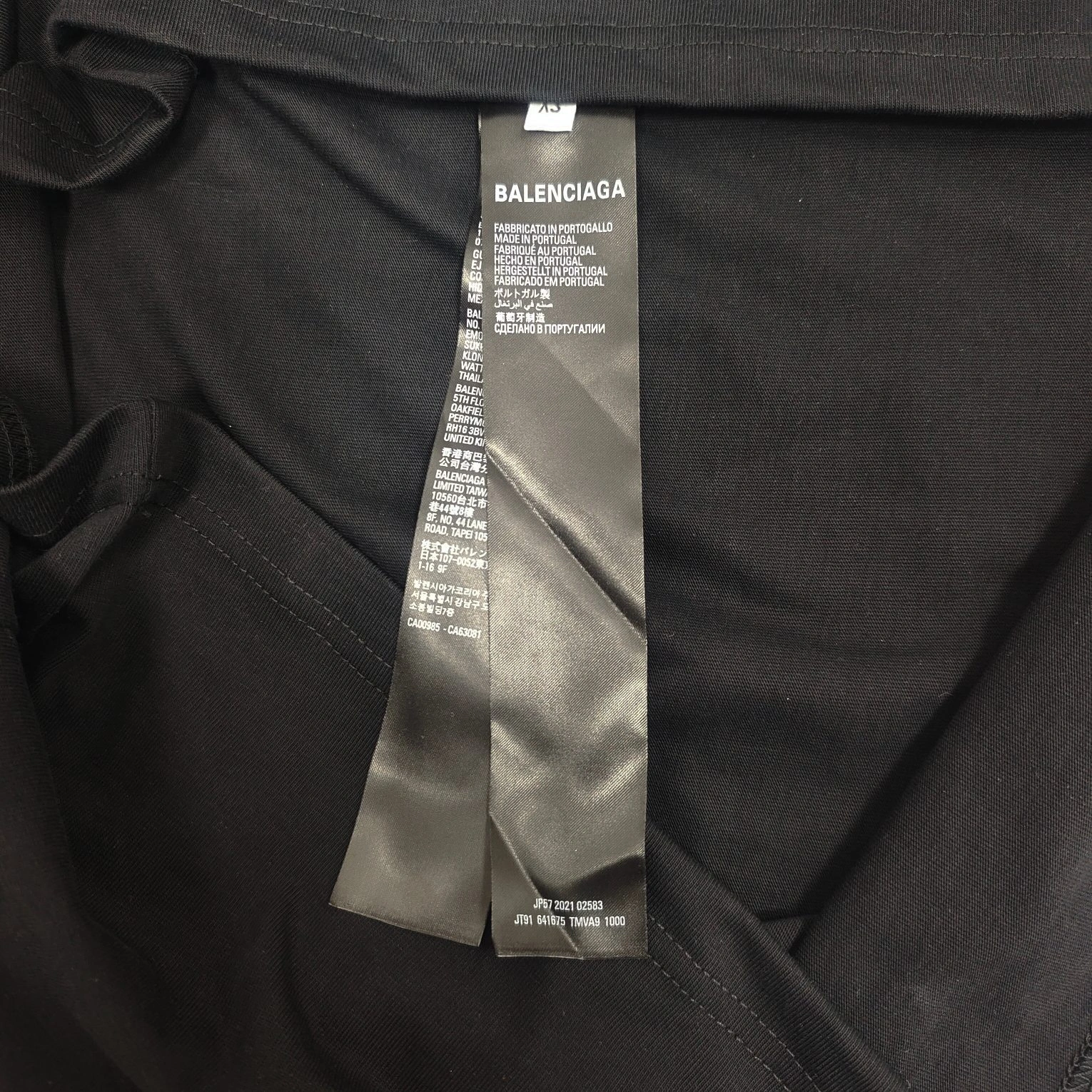oversized item:C-F477D2025
