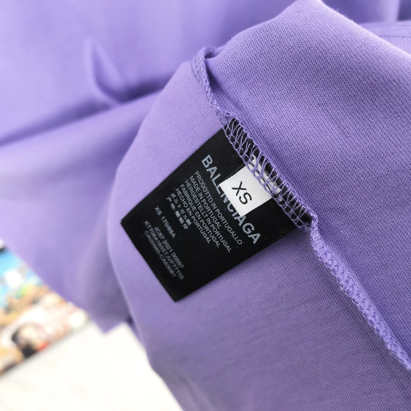 &oversized item:C-F477D2026
