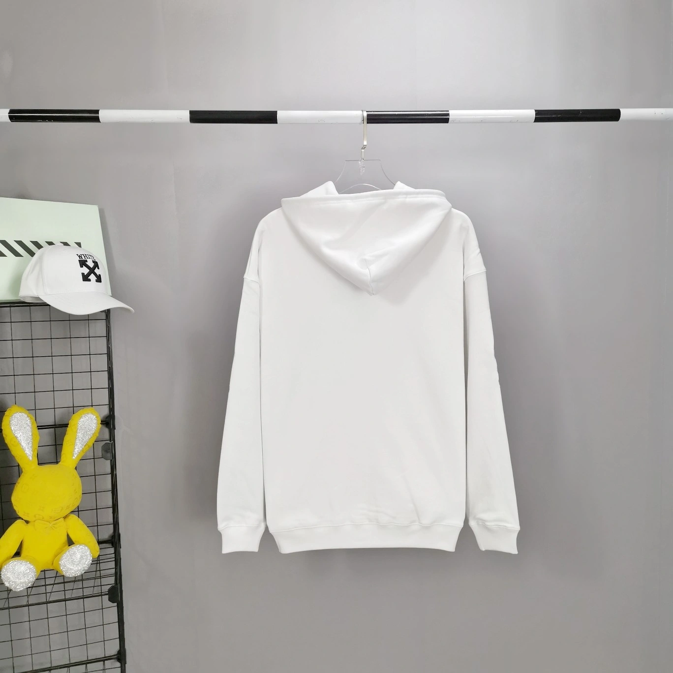 oversized item:C-F477D2039