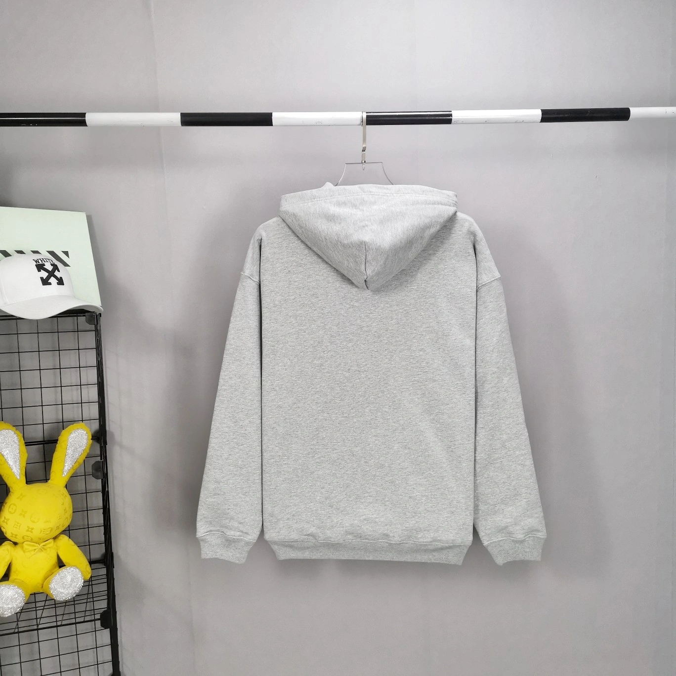 oversized item:C-F477D2043