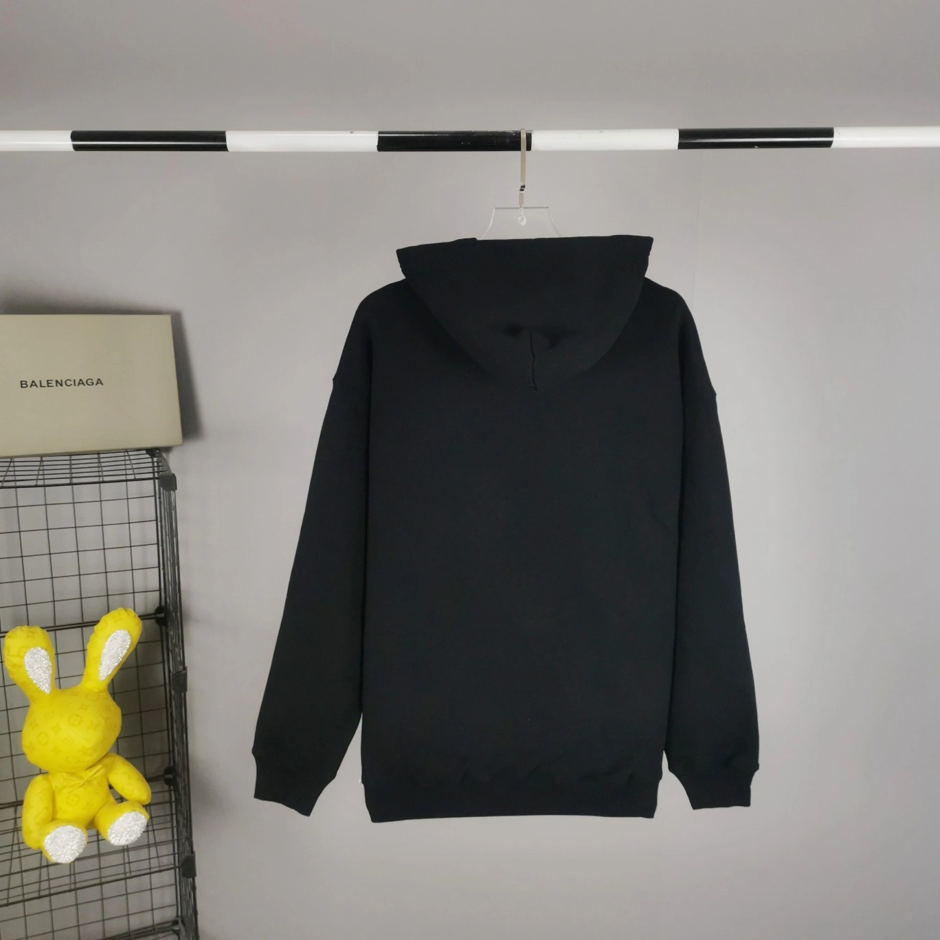 oversized item:C-F477D2044