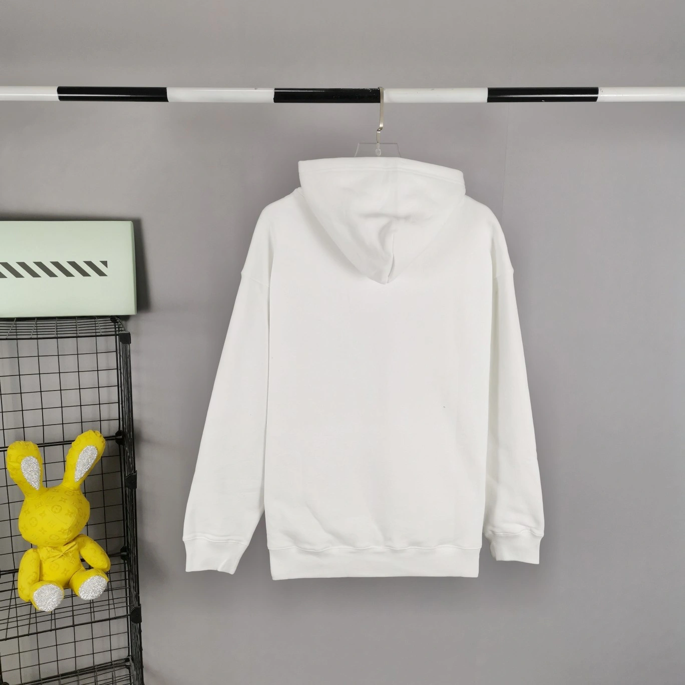 oversized item:C-F477D2046