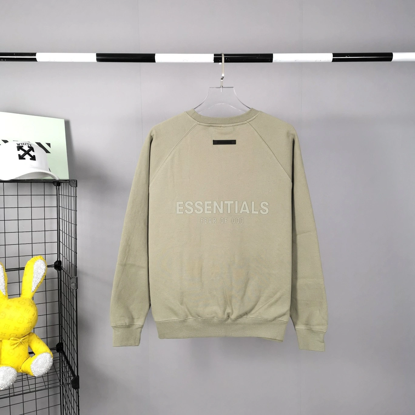 oversized item:C-F477D2049