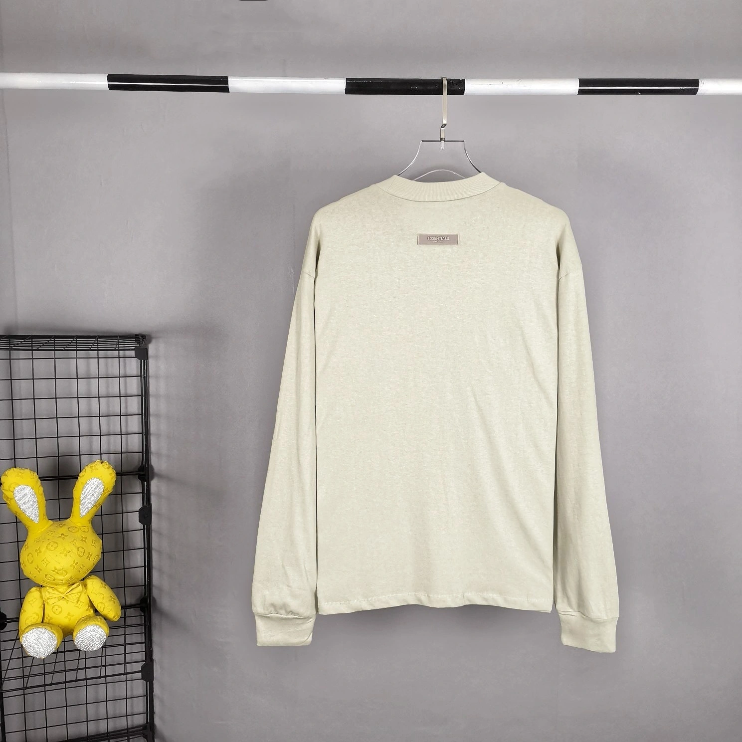 oversized item:C-F477D2066