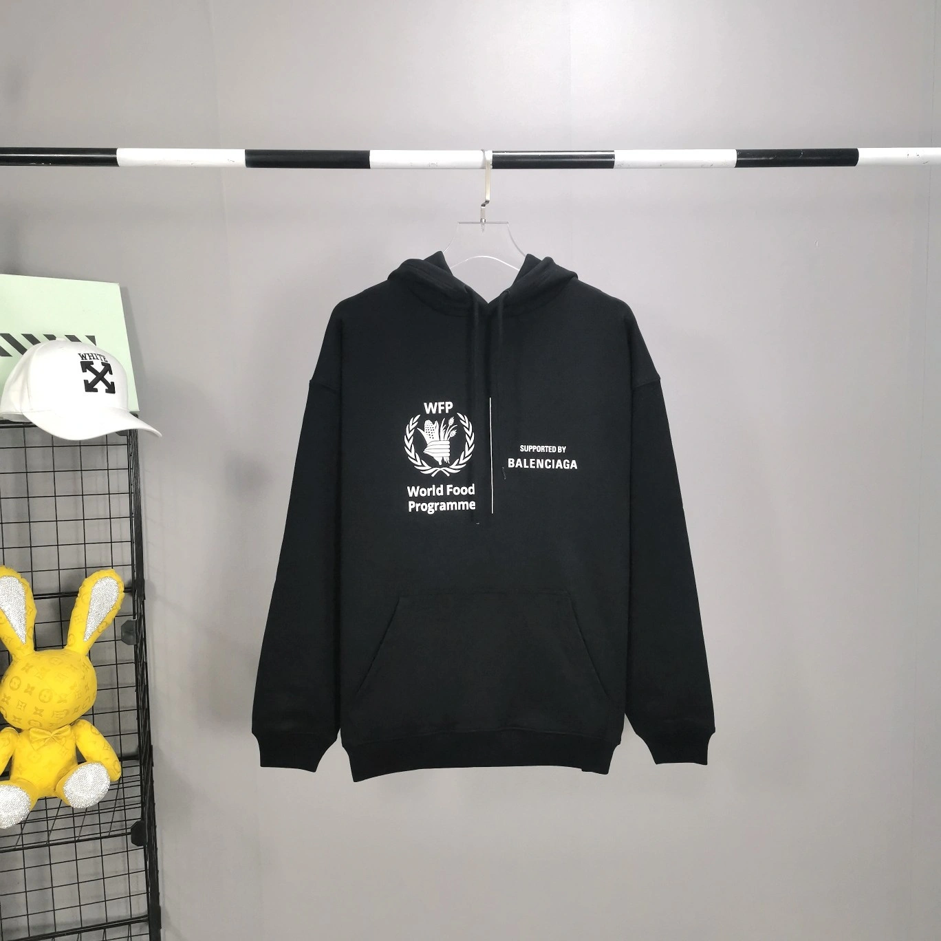 oversized item:C-F477D2429