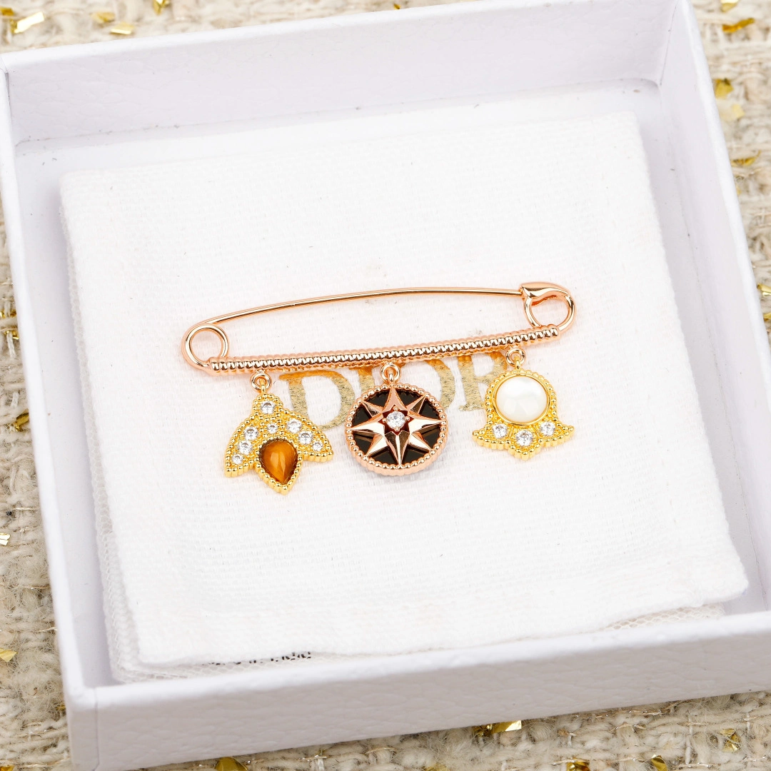 Sparkle jewelry-- 4ior ROSE DES VENT 18K gold Granville brooches item:E-S092L1419H