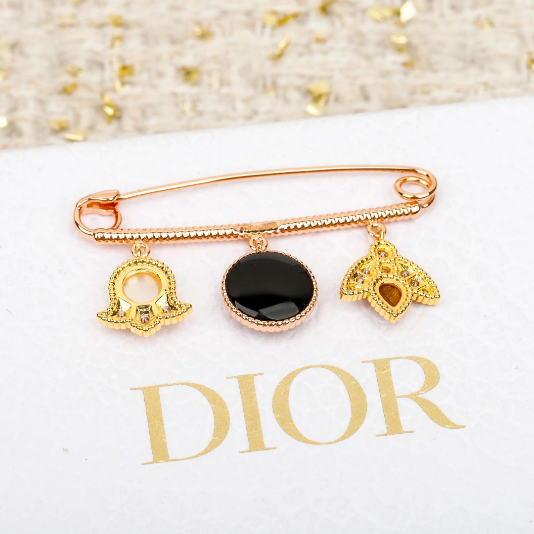 Sparkle jewelry-- 4ior ROSE DES VENT 18K gold Granville brooches item:E-S092L1419H