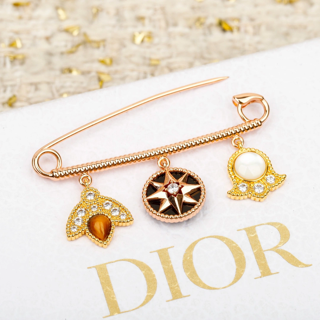 Sparkle jewelry-- 4ior ROSE DES VENT 18K gold Granville brooches item:E-S092L1419H