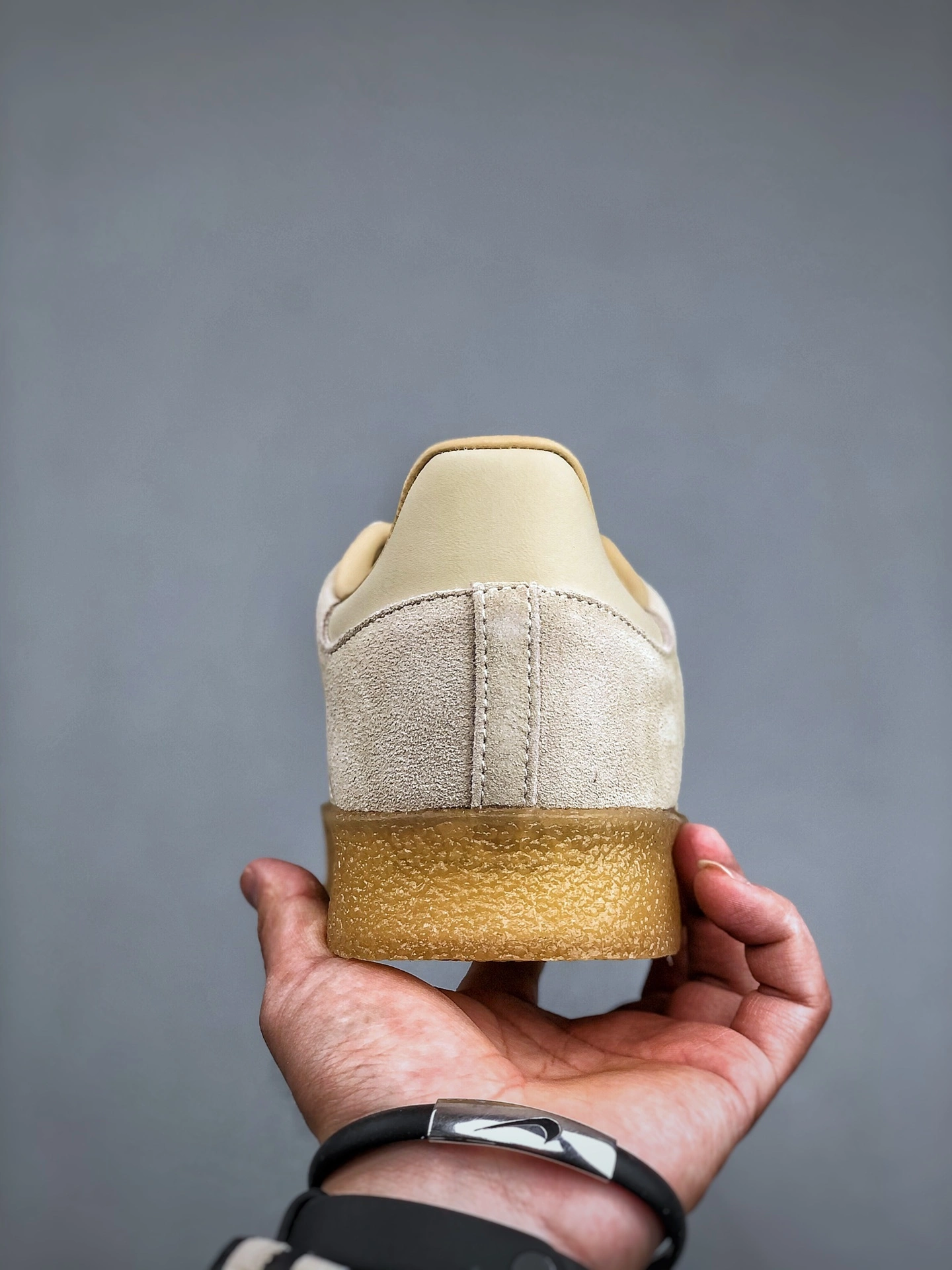 Flying pig-- 14i41s ID7298 KITH x Clarks x Originals 8th Street Samba item: E-X000L2402B