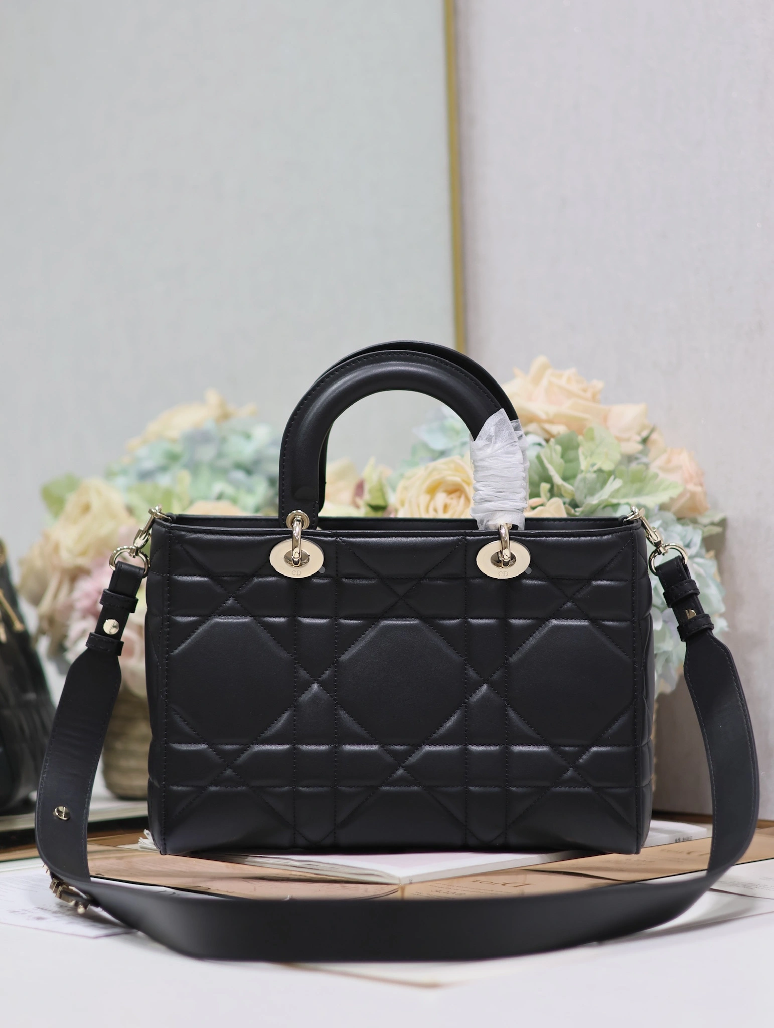 MOMO-- 4ior M1151OHOW_M900 high quality version Lady D-Sire My ABC cowhide item:D-B000J3012
