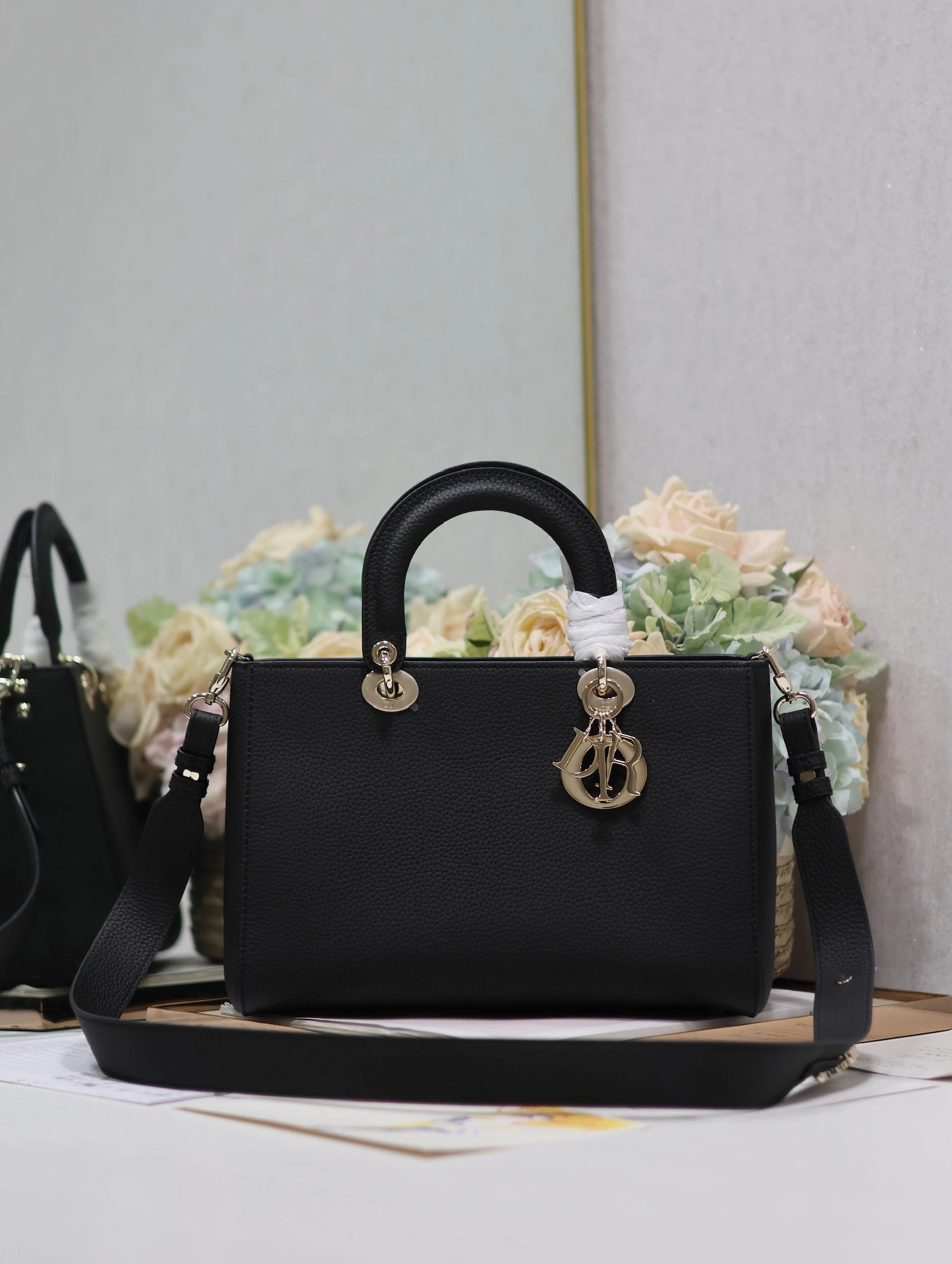 MOMO-- 4ior M1151OTRL_M900 high quality version Lady D-Sire My ABC cowhide item:D-B000J3022