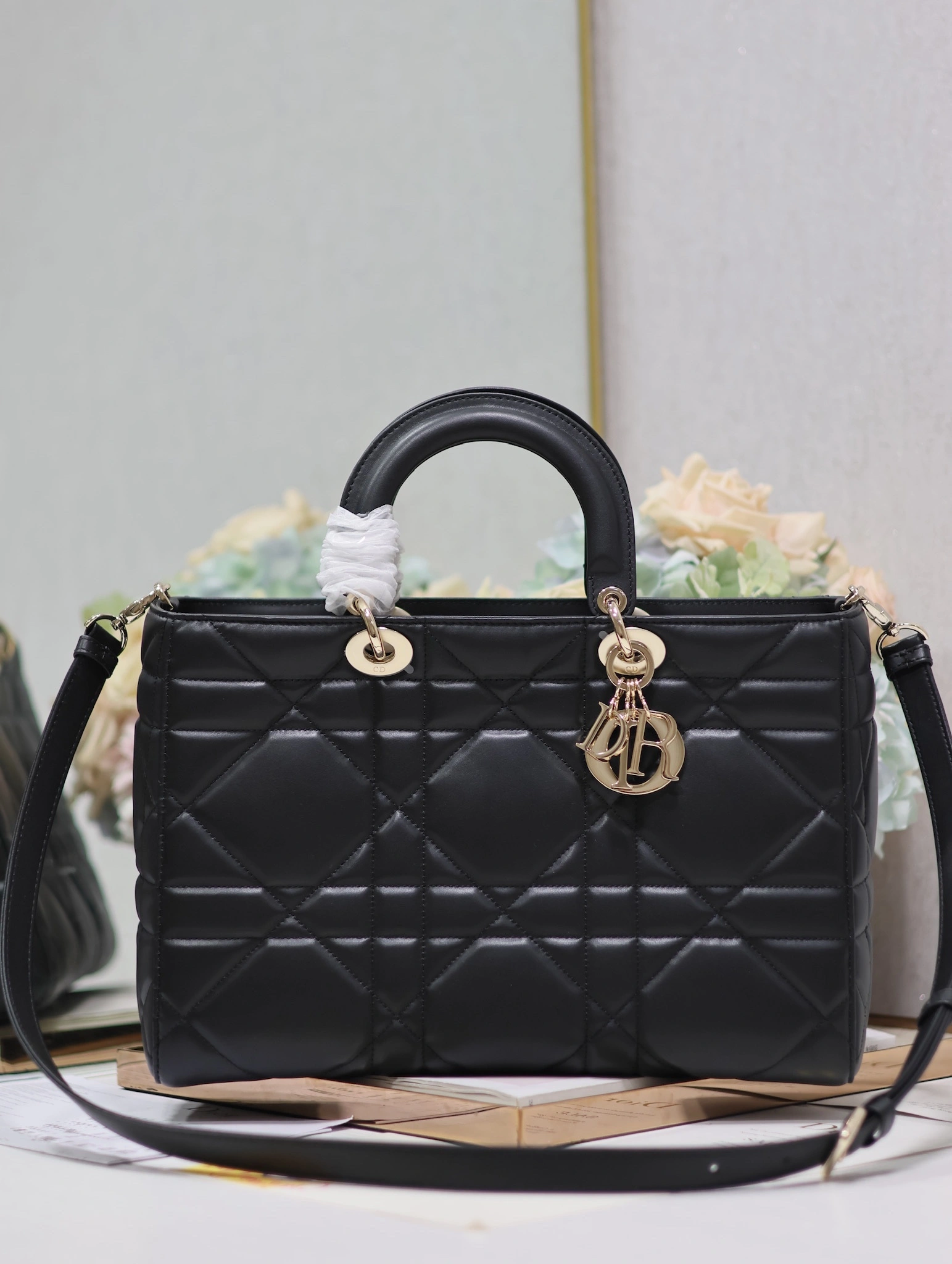 MOMO-- 4ior M1152OHOW_M900 high quality version Lady D-Sire My ABC cowhide item:D-B000J3013