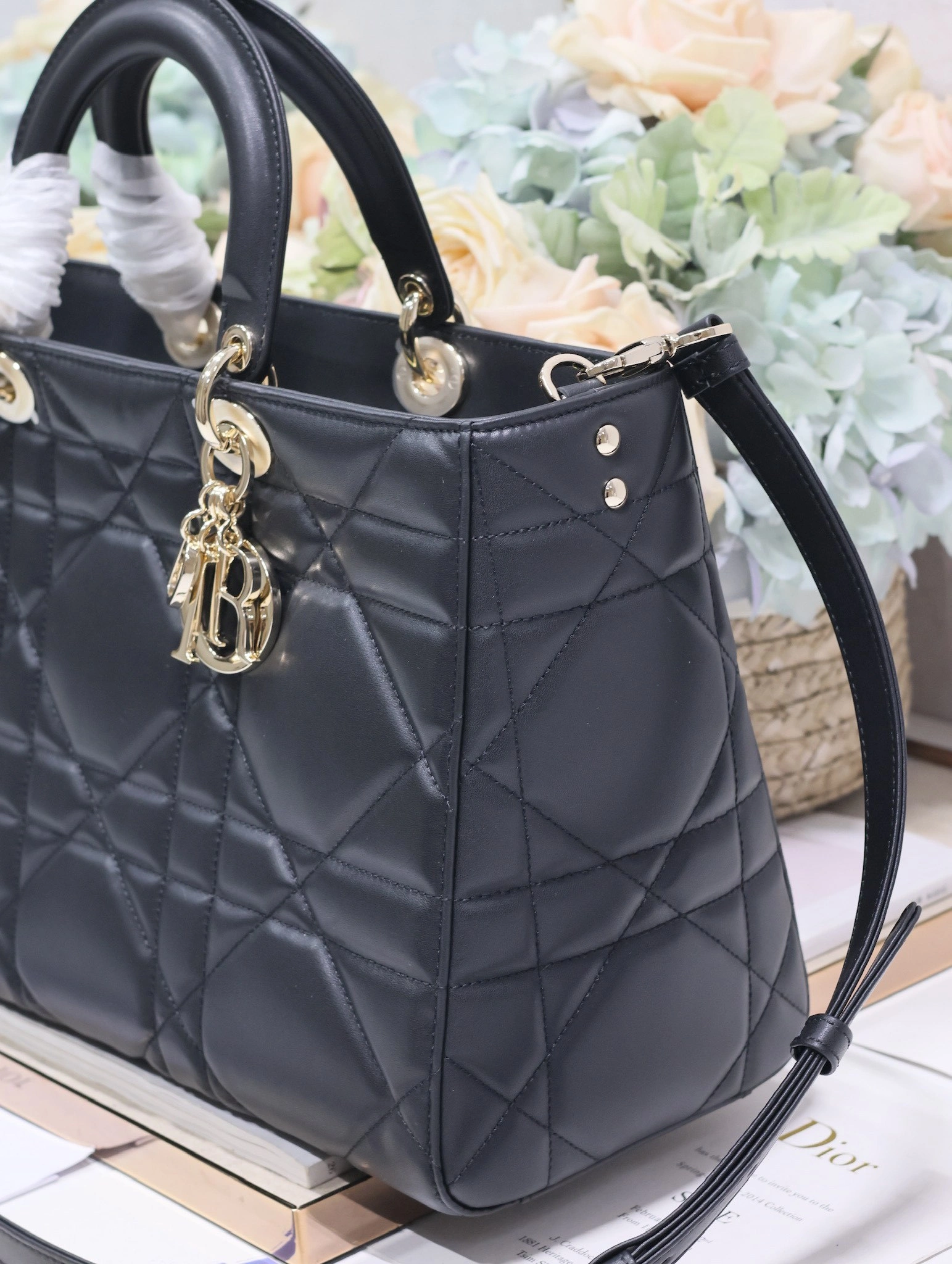 MOMO-- 4ior M1152OHOW_M900 high quality version Lady D-Sire My ABC cowhide item:D-B000J3013