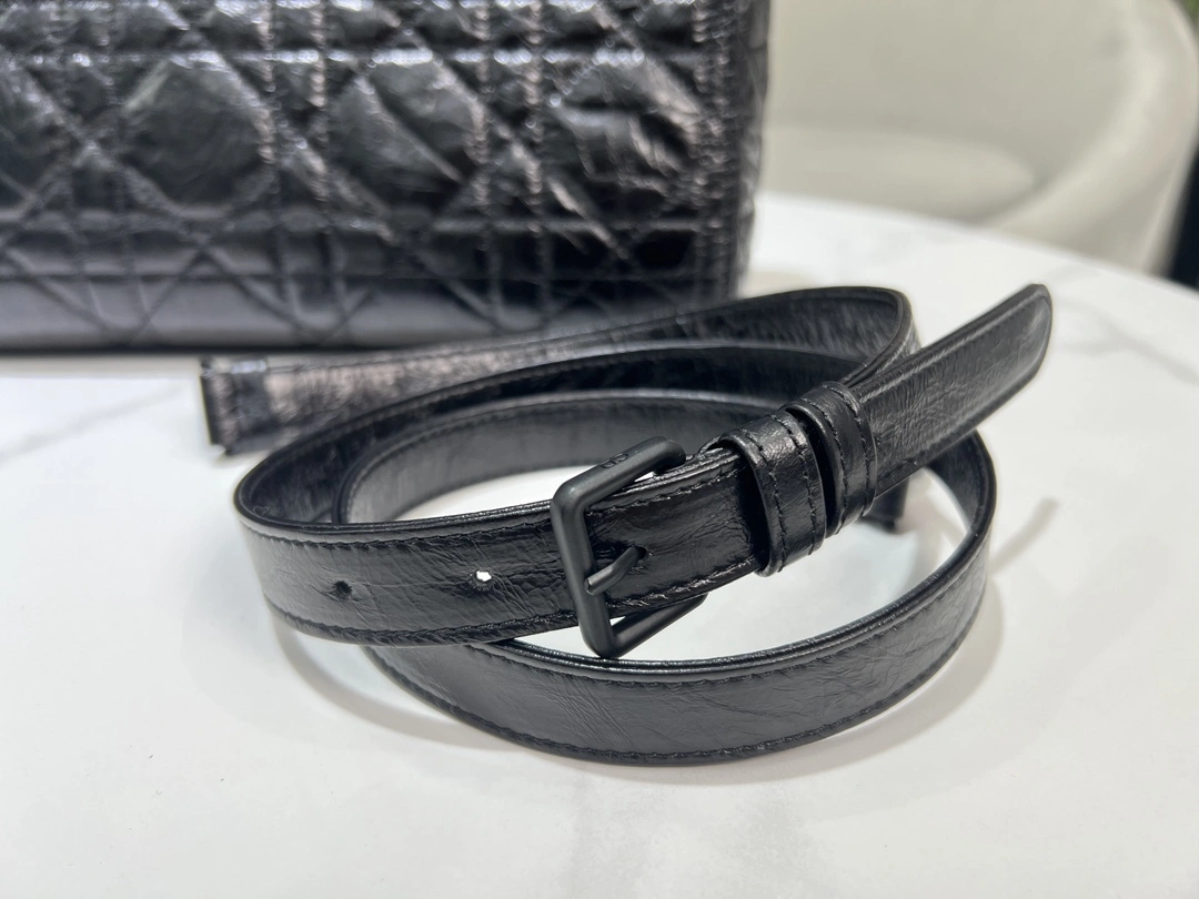 MOMO-- 4ior M1152SNIO_M900 high quality version cowhide Lady D-Sire My ABC item:D-B000J3018