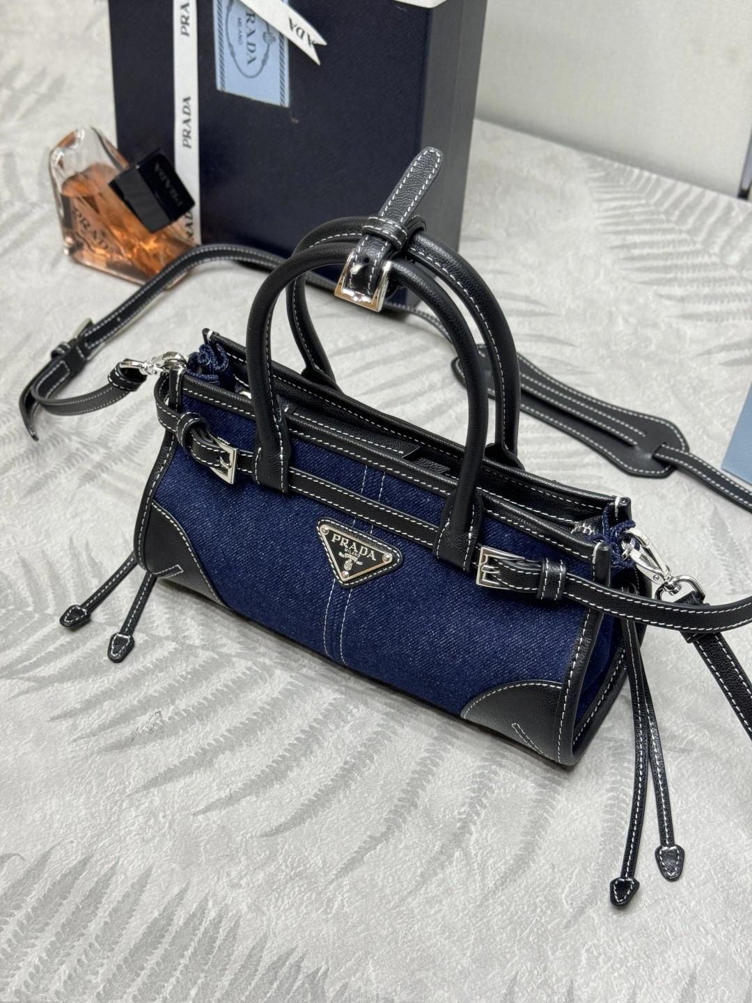 MOMO-- Pr141 1BA486_2GCF_F0Q10_V_OOO high quality version cowhide Bonnie item:E-B000K0635