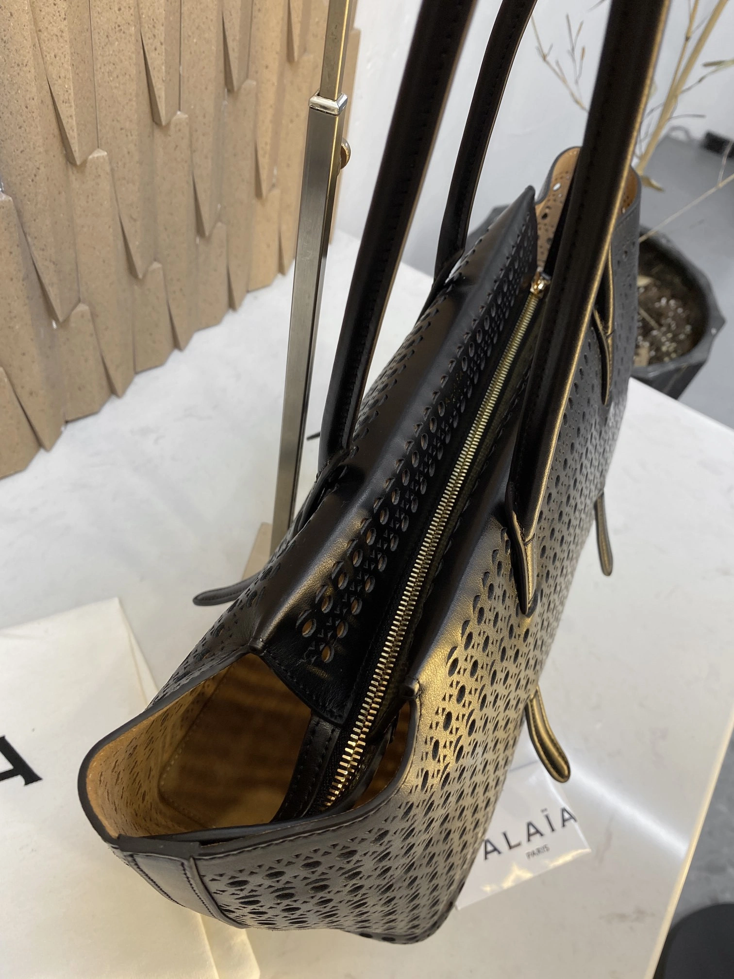 MOMO--Other brands AA1S03132CA303999 high quality version LE MINA 32 Calfskin item:E-B000A1338