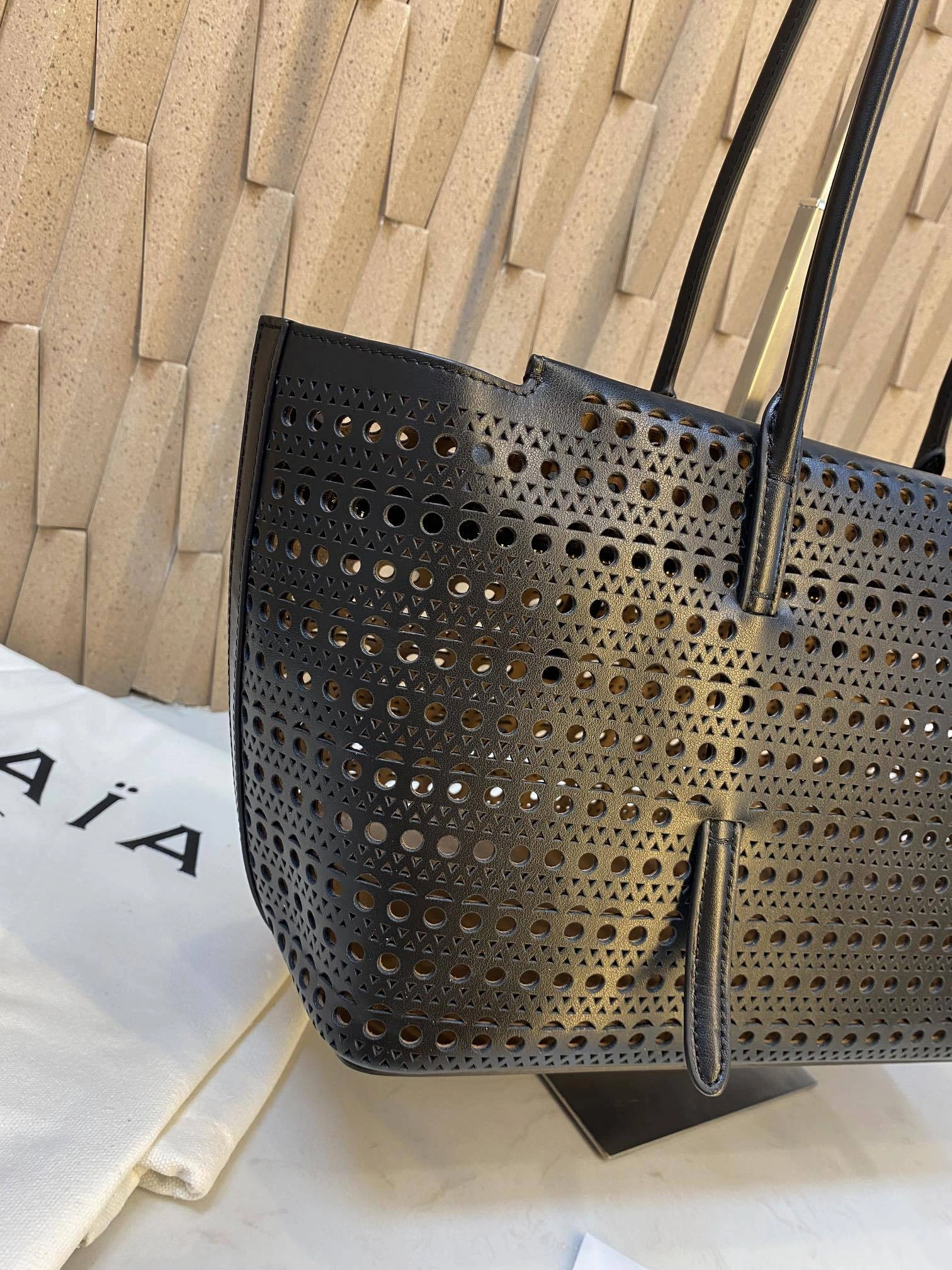 MOMO--Other brands AA1S03132CA303999 high quality version LE MINA 32 Calfskin item:E-B000A1338