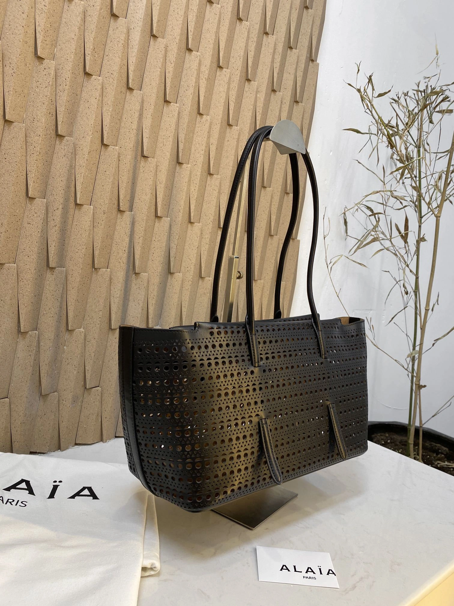 MOMO--Other brands AA1S03132CA303999 high quality version LE MINA 32 Calfskin item:E-B000A1338