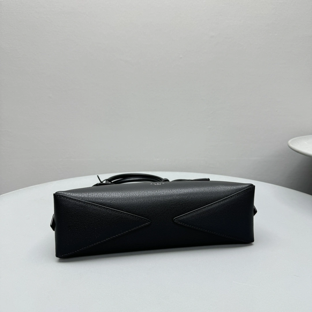 MOMO--Other brands AA1S06029CA212-999 high quality version Le Teckel goatskin item:E-B007A1334