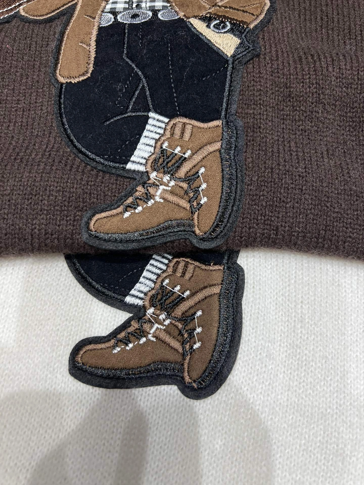 Victoria-- R18ph cashmere Extrafine Merino Wool embroidery 2colour item:E-F140L1011-2H