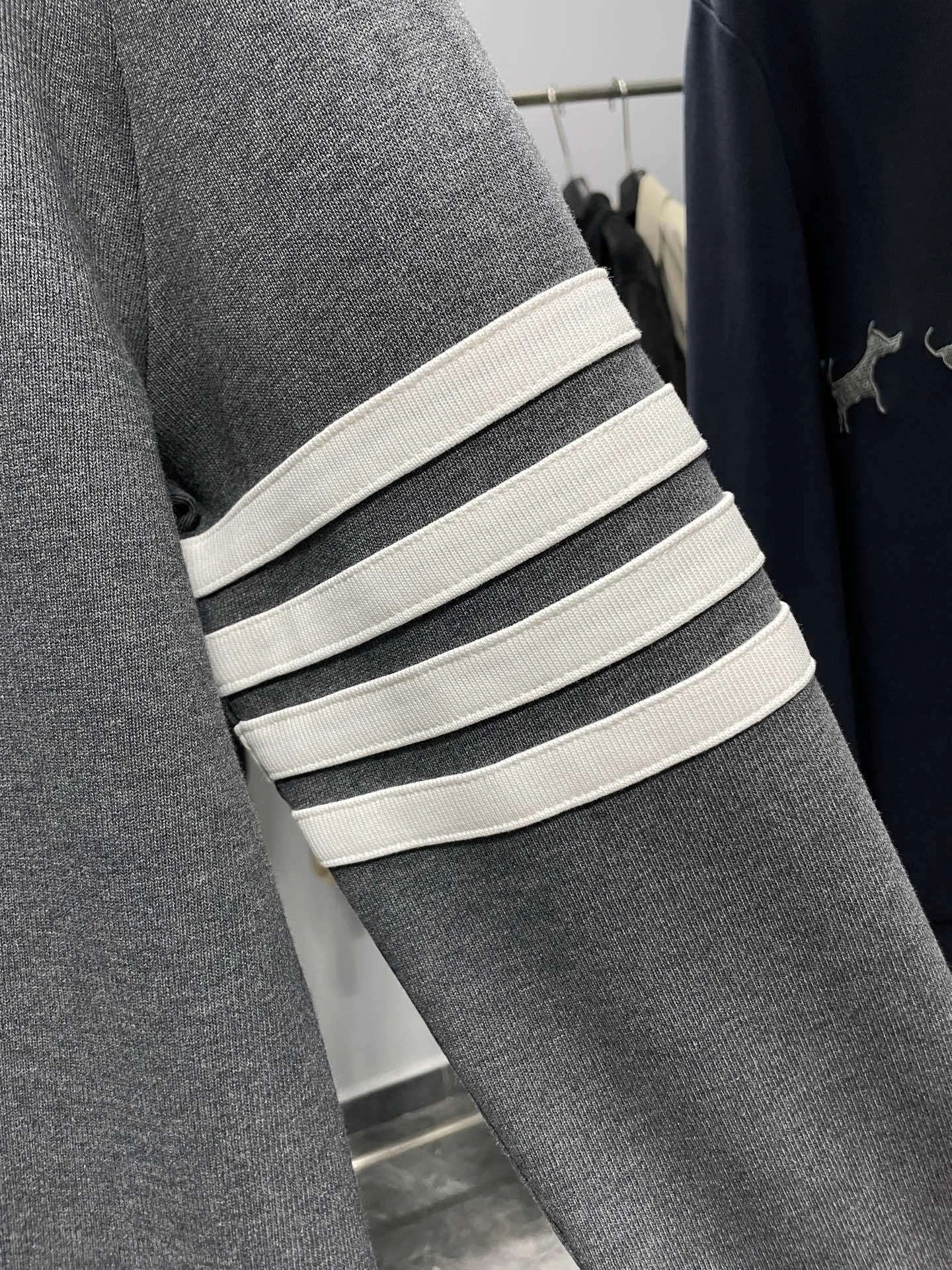 Bald Eagle- 2row95 high quality version Cotton embroidery Soft and comfortable oversized 2Colour item:E-F360K1091-2